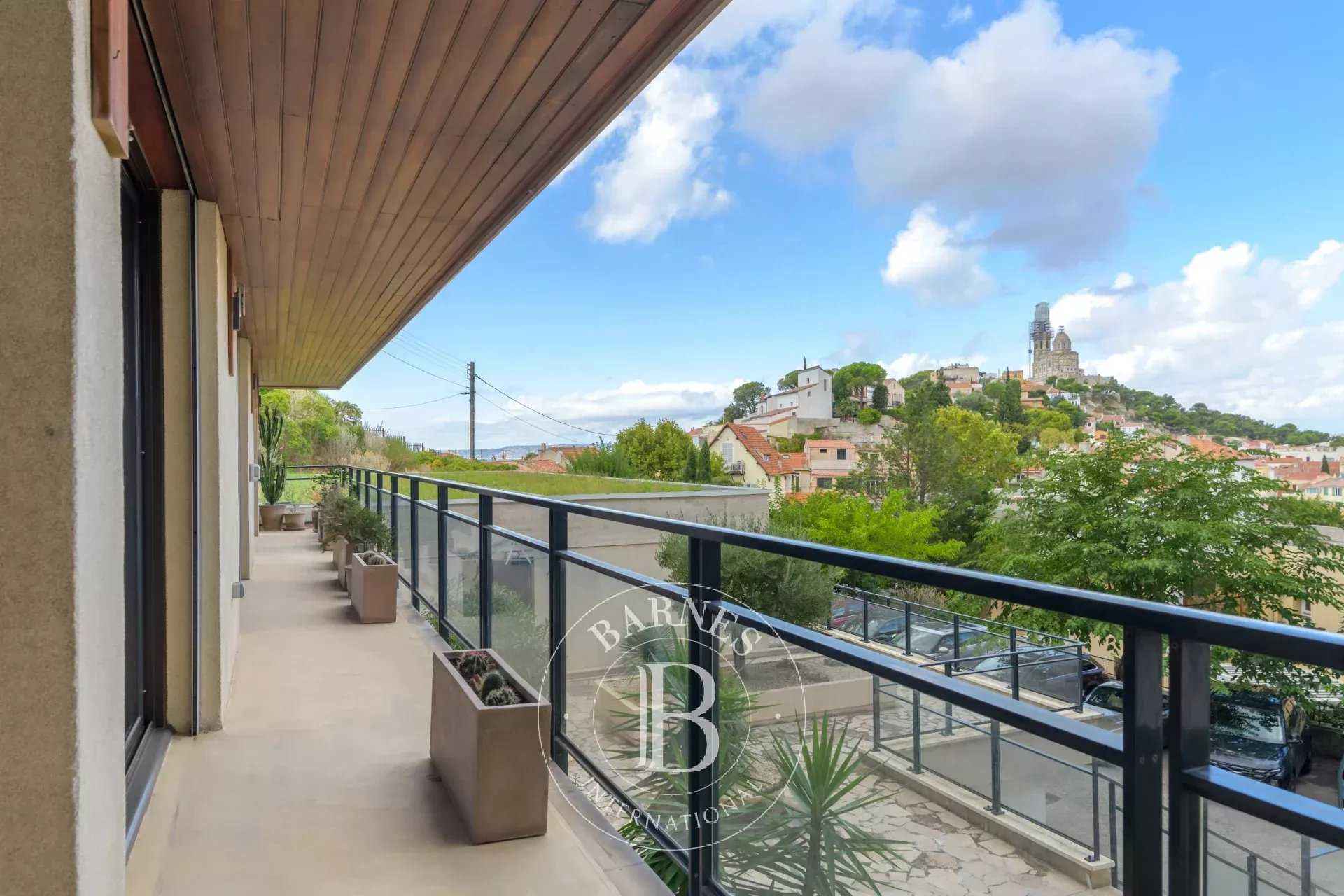 Marseille  - Apartment 3 Bedrooms