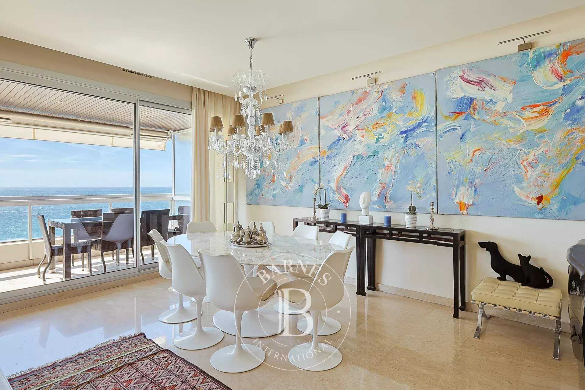 Marseille  - Appartement 3 Pi&egrave;ces 2 Chambres