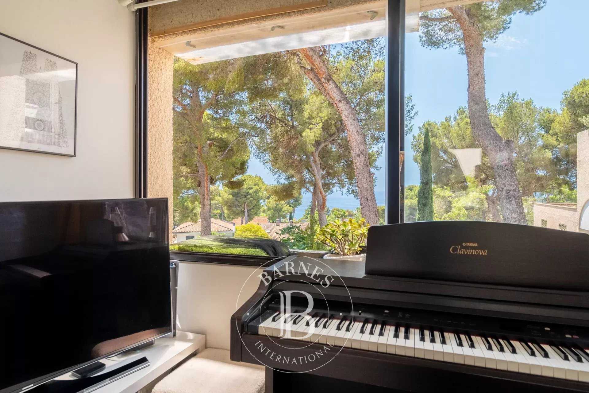Cassis  - Appartement 4 Pièces 3 Chambres
