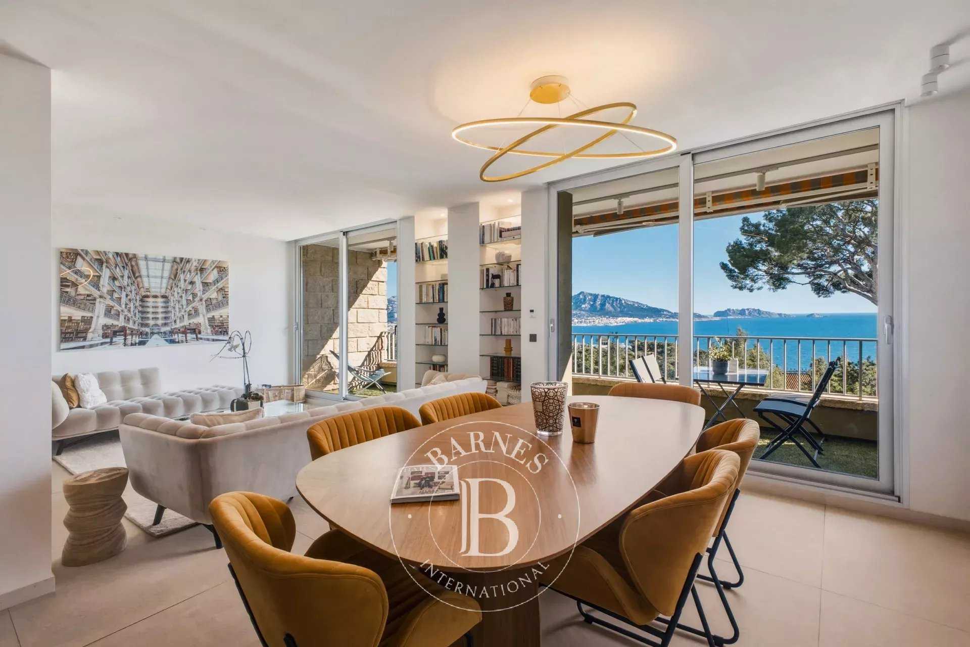 Marseille  - Apartment 3 Bedrooms