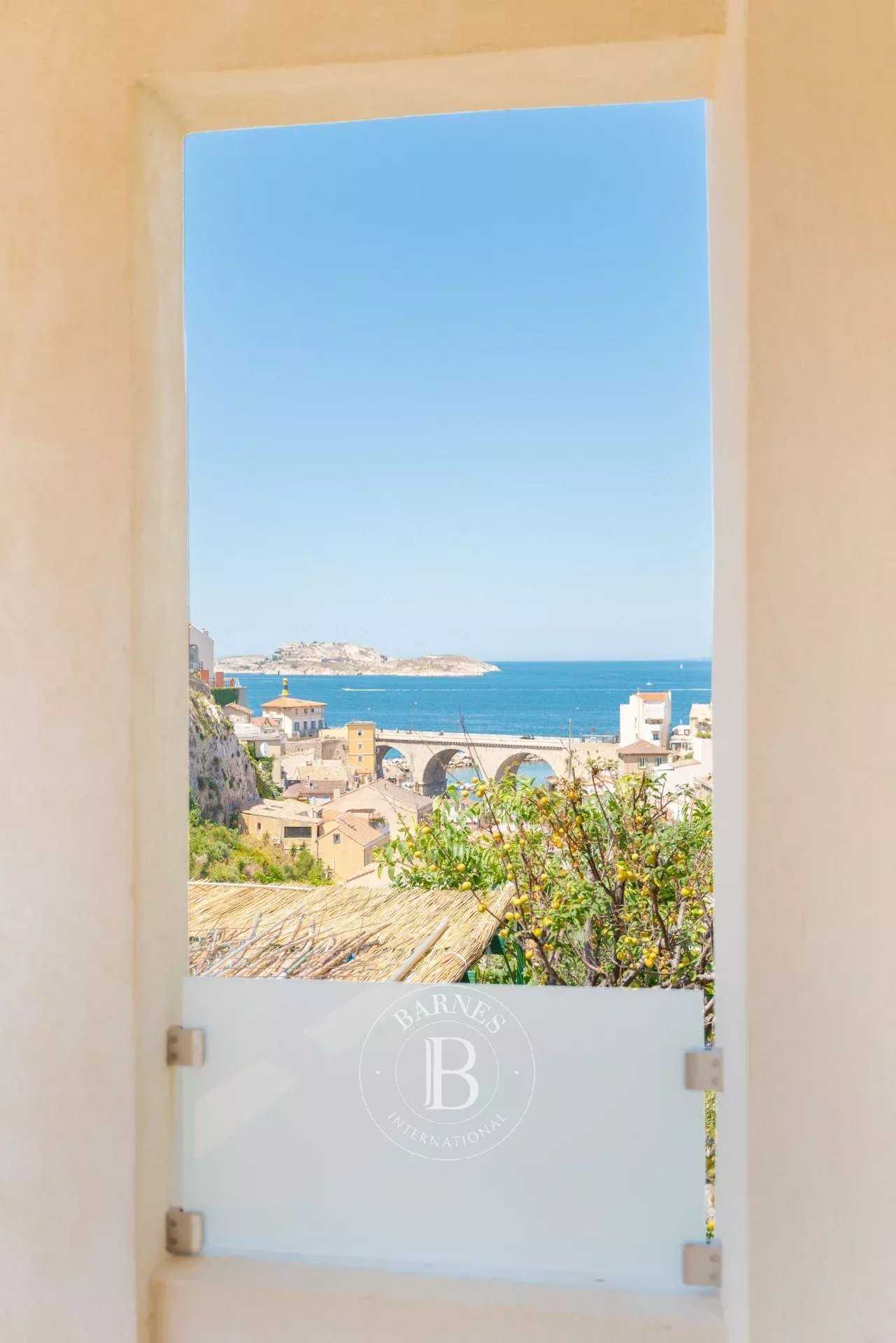 Marseille  - Apartment 2 Bedrooms