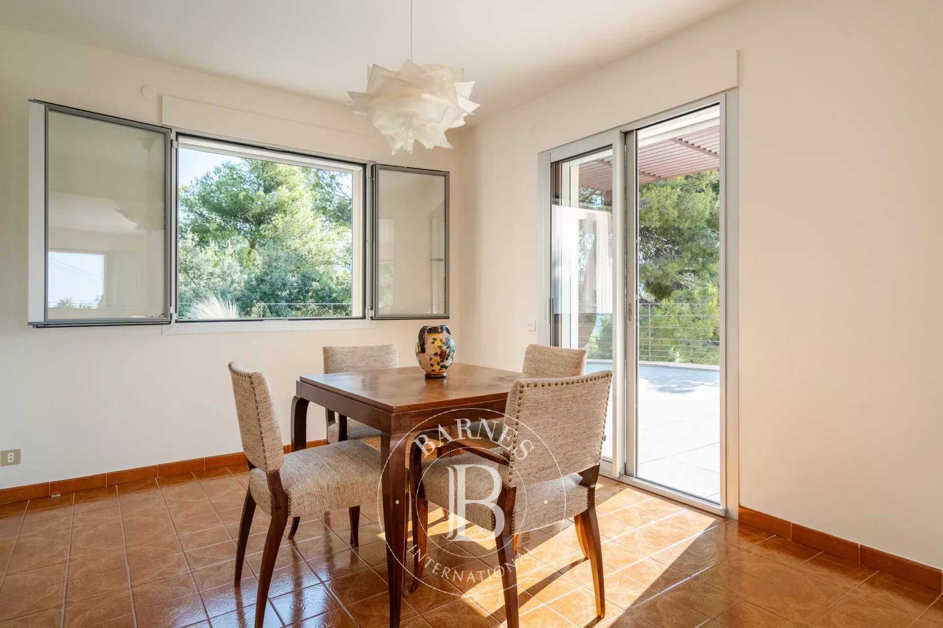 Cassis  - House 4 Bedrooms