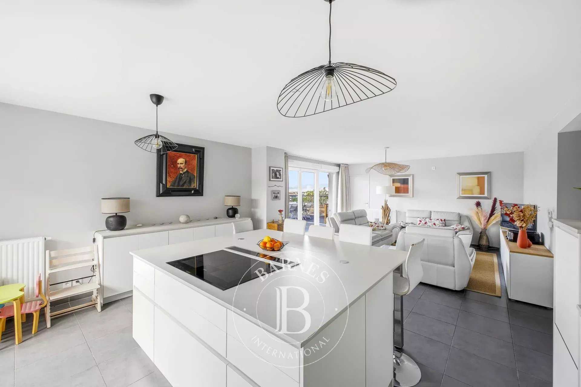 Marseille  - Apartment 4 Bedrooms