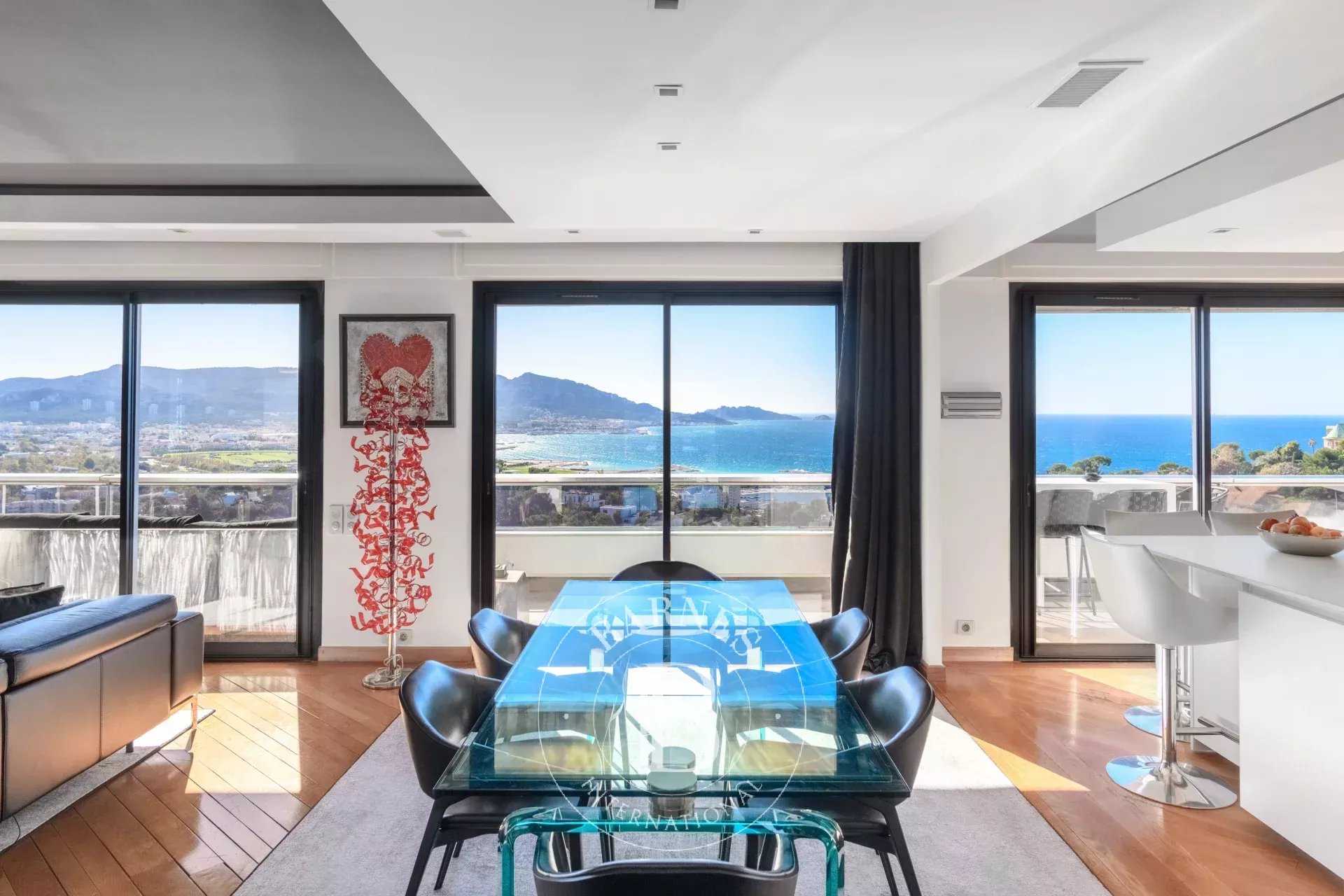 Marseille  - Appartement 6 Pièces 4 Chambres