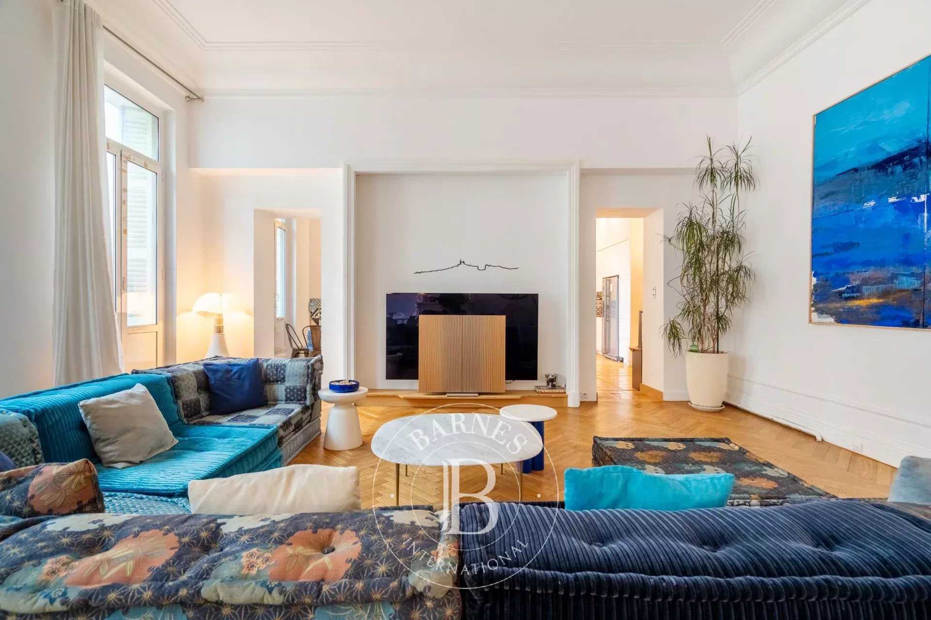 Marseille  - Appartement 6 Pièces 4 Chambres