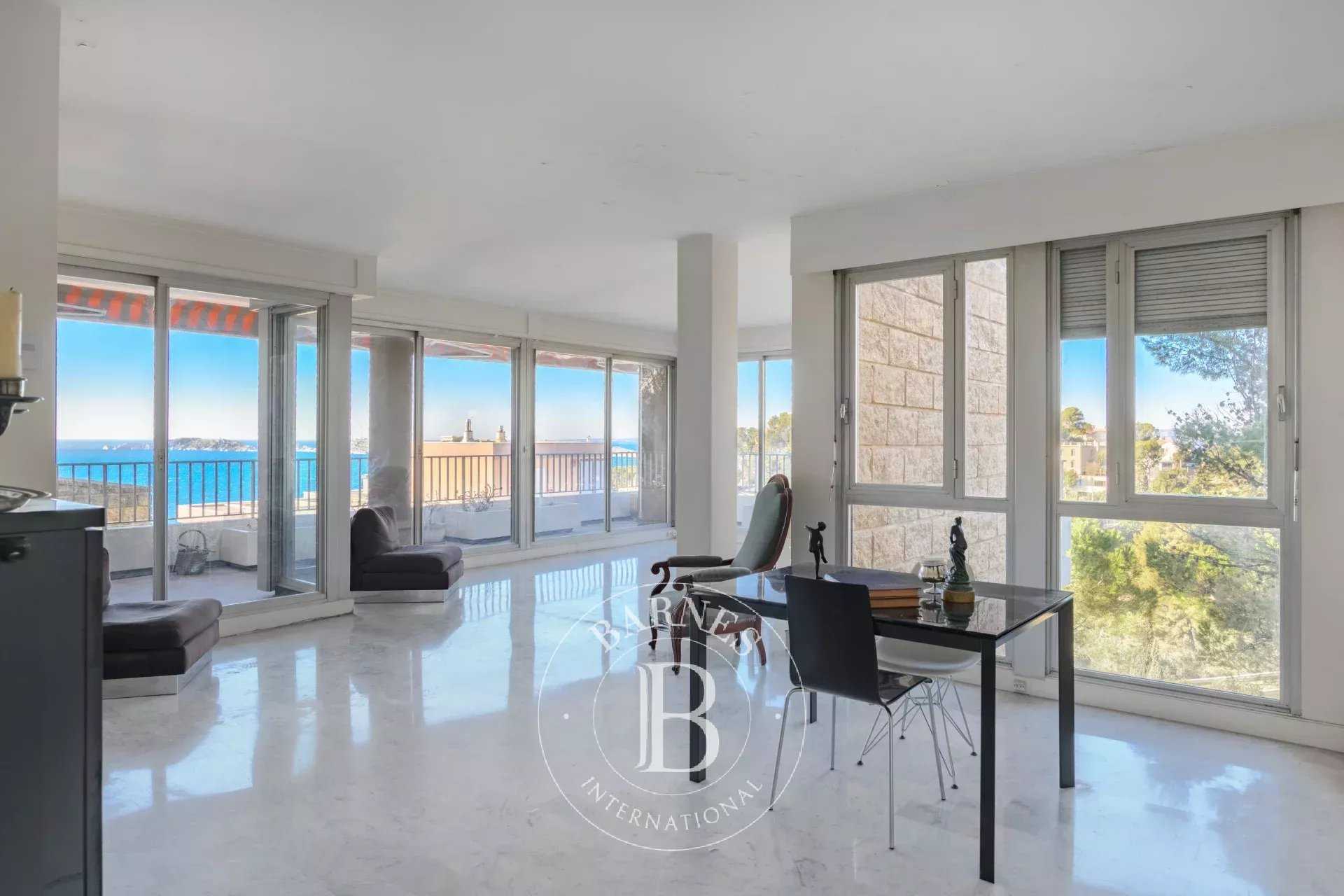 Marseille  - Apartment 3 Bedrooms