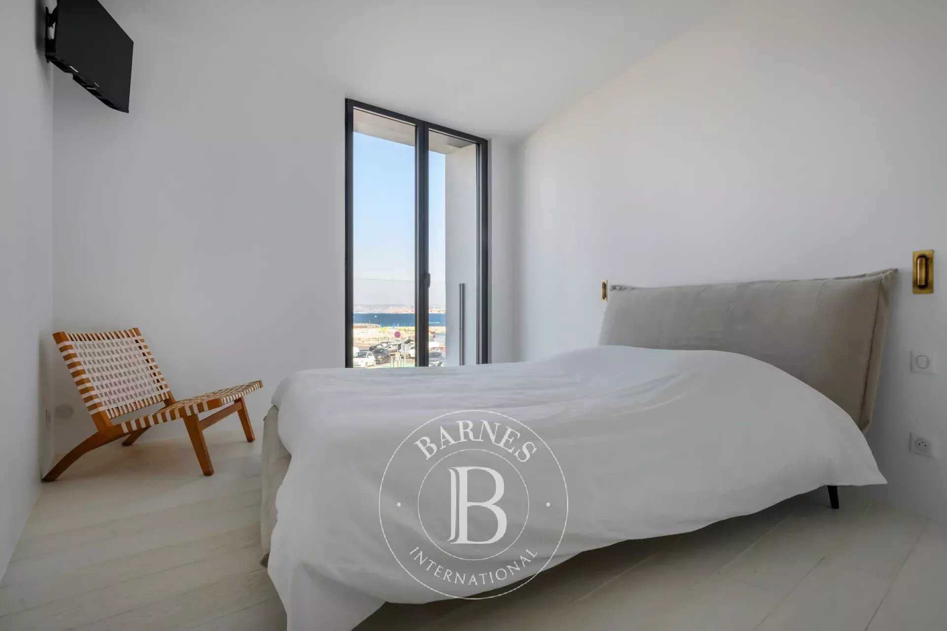 Marseille  - Appartement 5 Pièces 2 Chambres