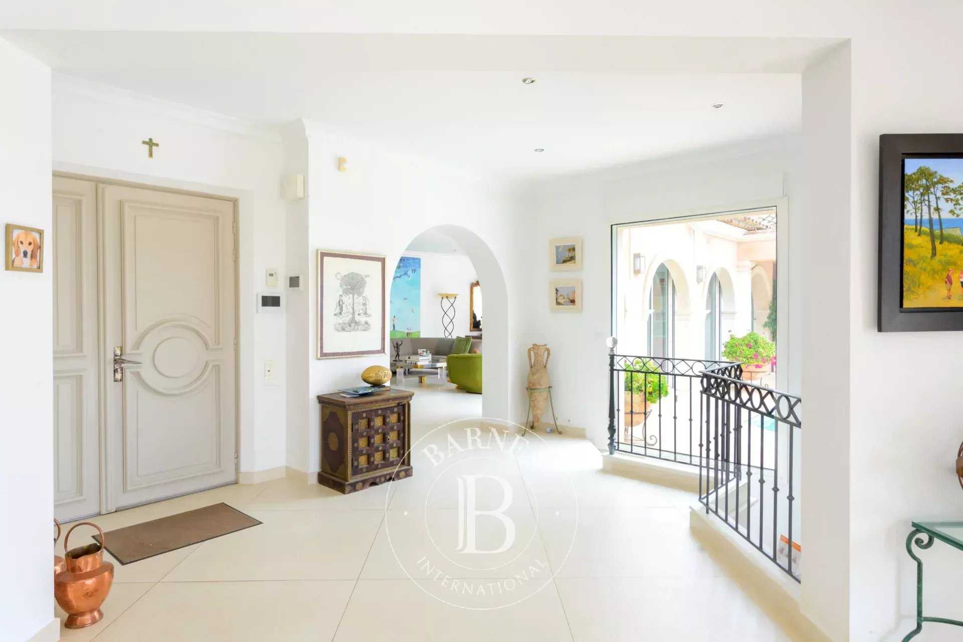 La Ciotat  - Propriété 8 Pièces 4 Chambres