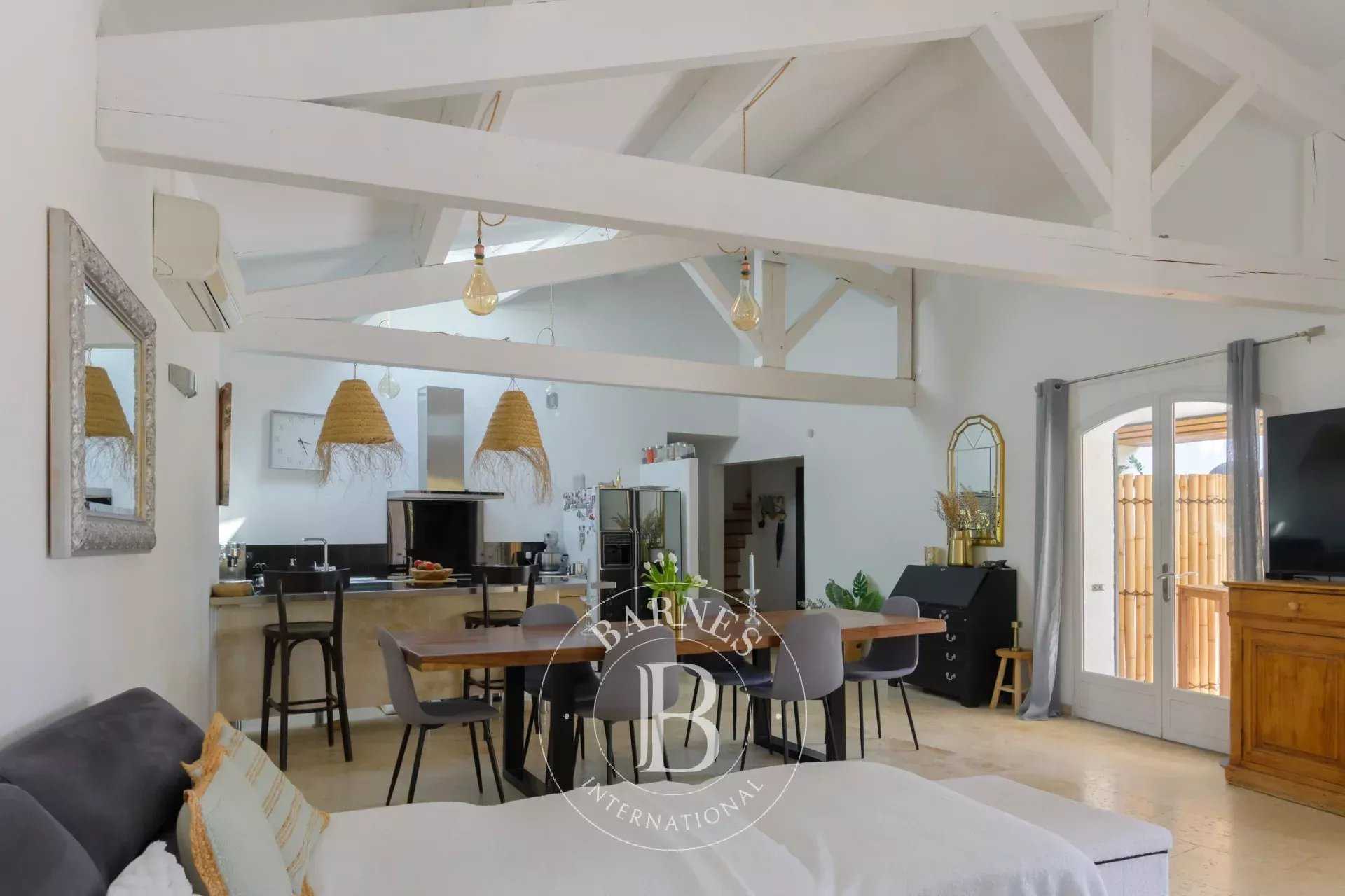 Cassis  - Maison 8 Pièces 4 Chambres