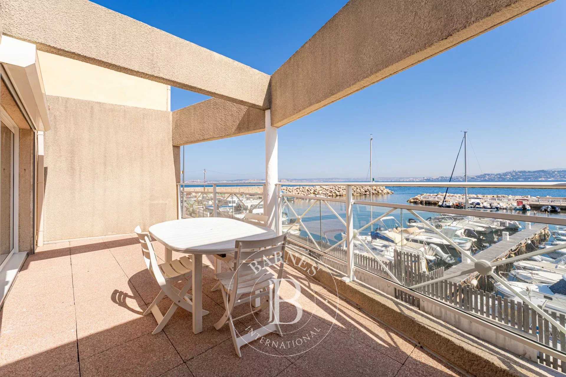 Marseille  - Appartement 3 Pi&egrave;ces 2 Chambres