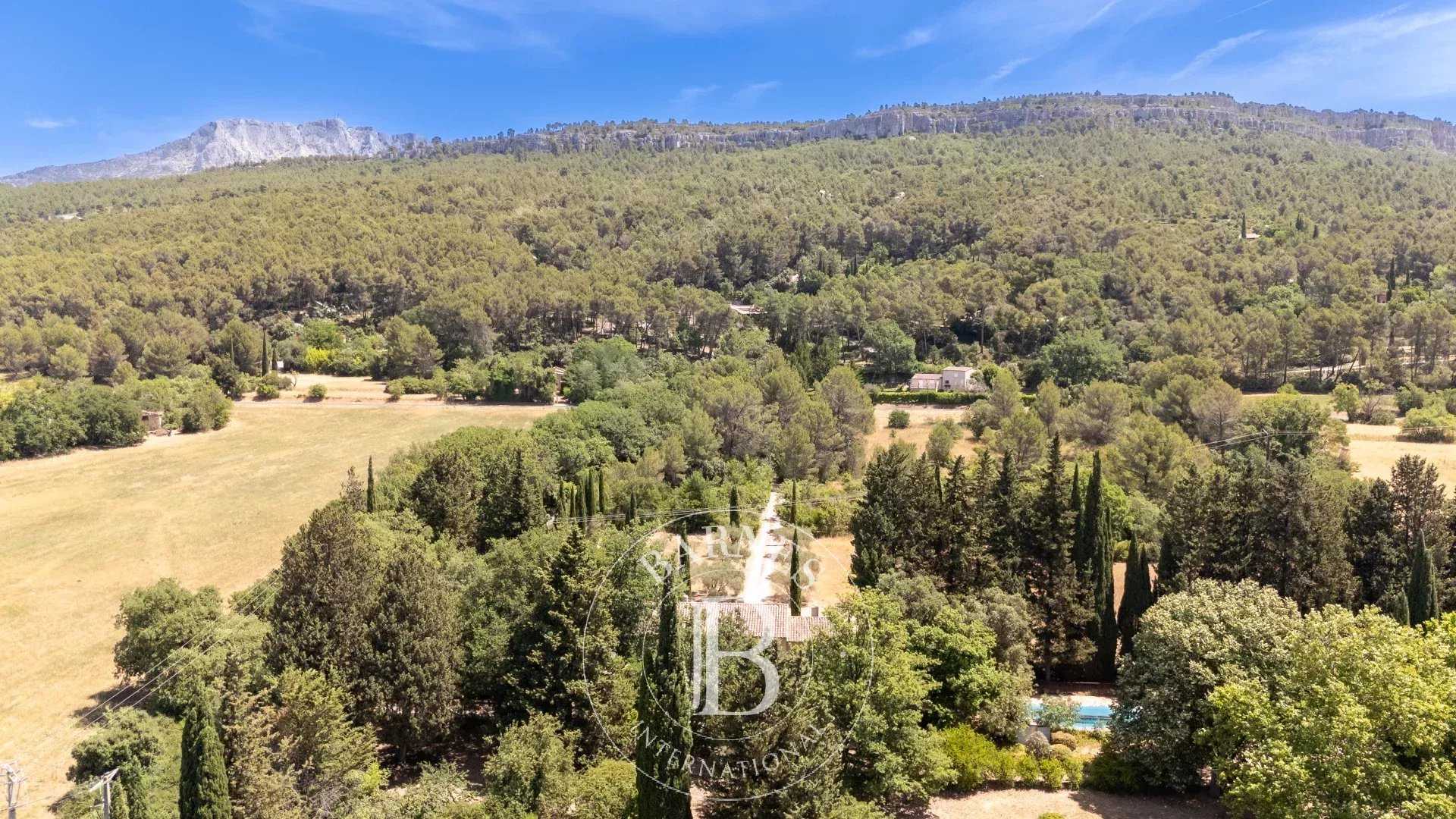 Beaurecueil  - House 4 Bedrooms