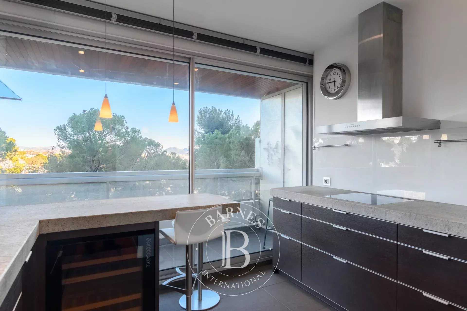 Marseille  - Appartement 4 Pièces 3 Chambres