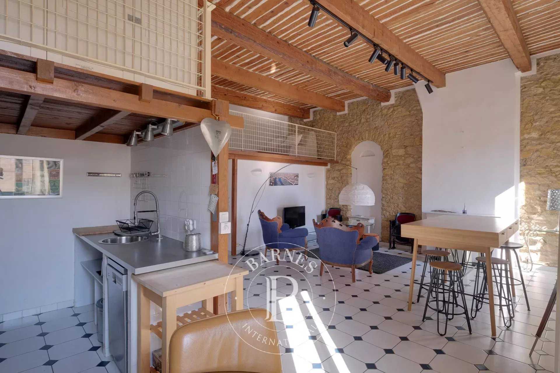 Marseille  - Appartement 3 Pièces 2 Chambres