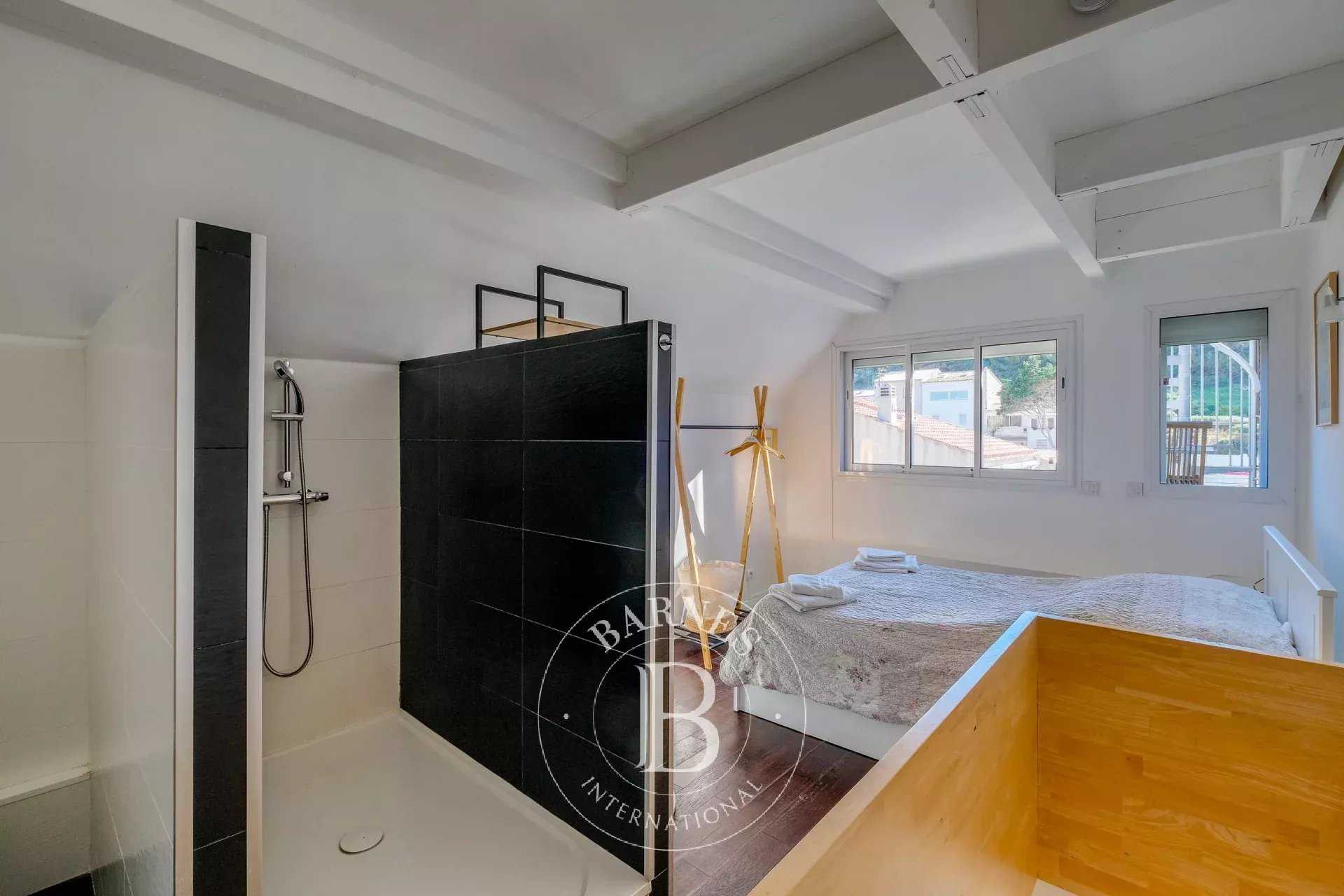 Marseille  - Maison 4 Pièces 3 Chambres
