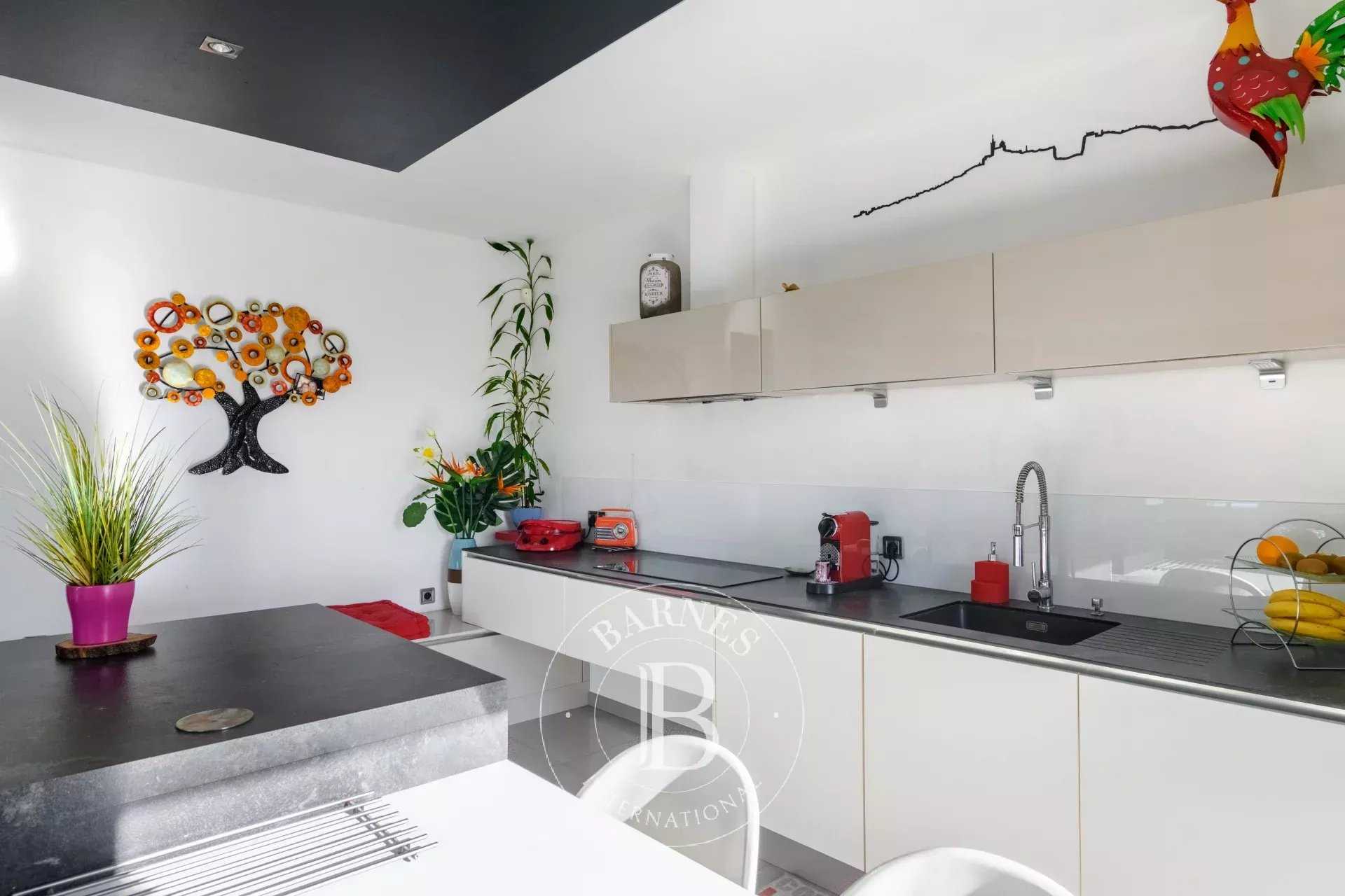 Marseille  - House 4 Bedrooms