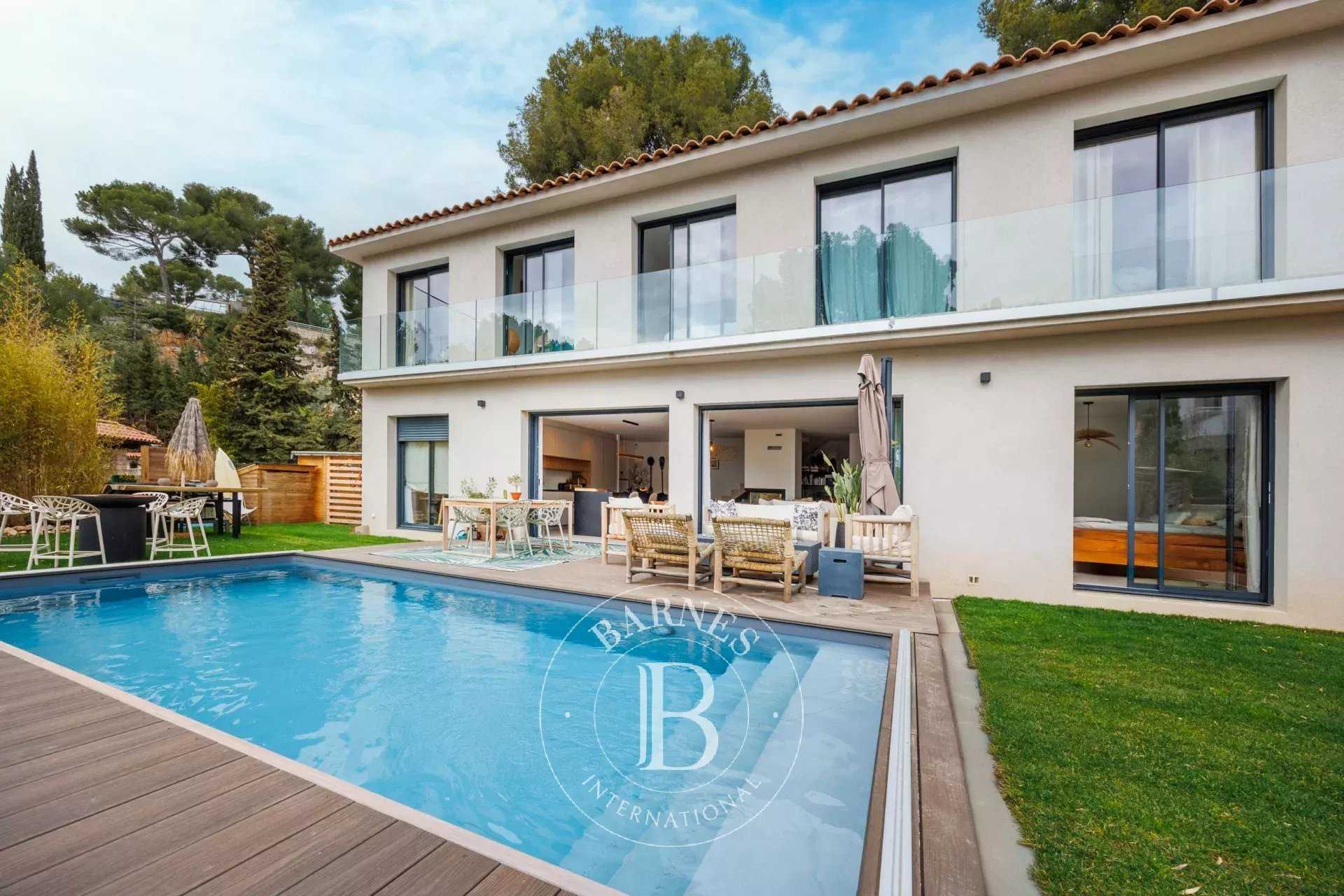 Cassis  - Villa 6 Bedrooms