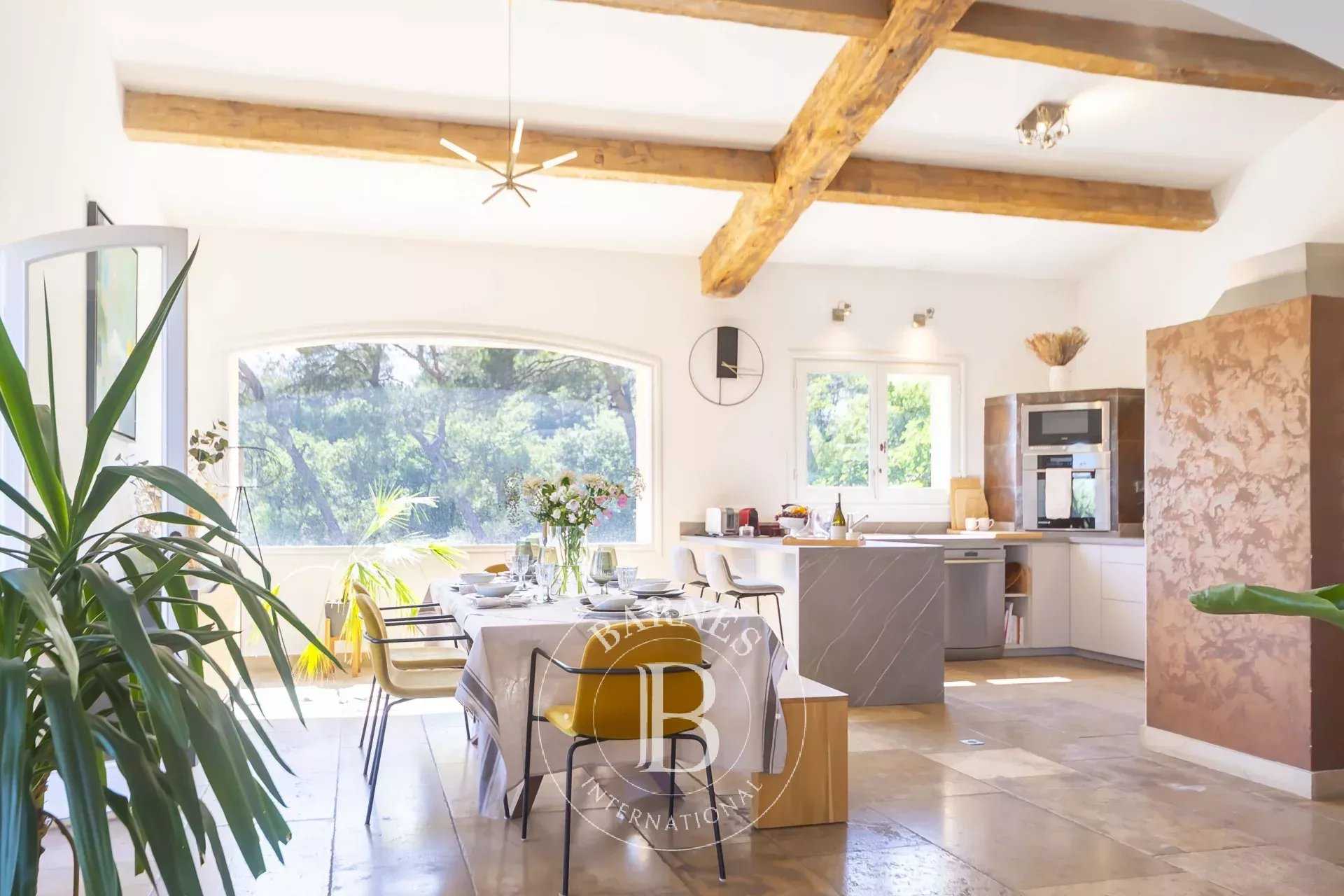 Le Tholonet  - Maison 5 Pièces 4 Chambres