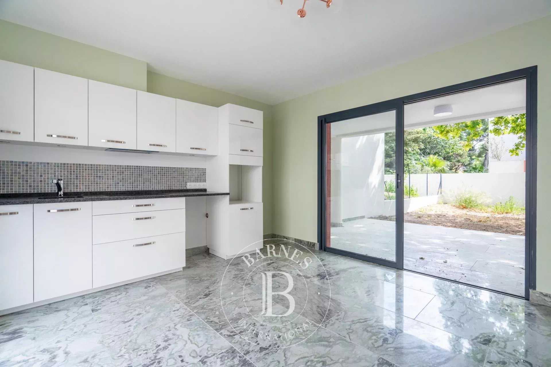 Marseille  - House 4 Bedrooms