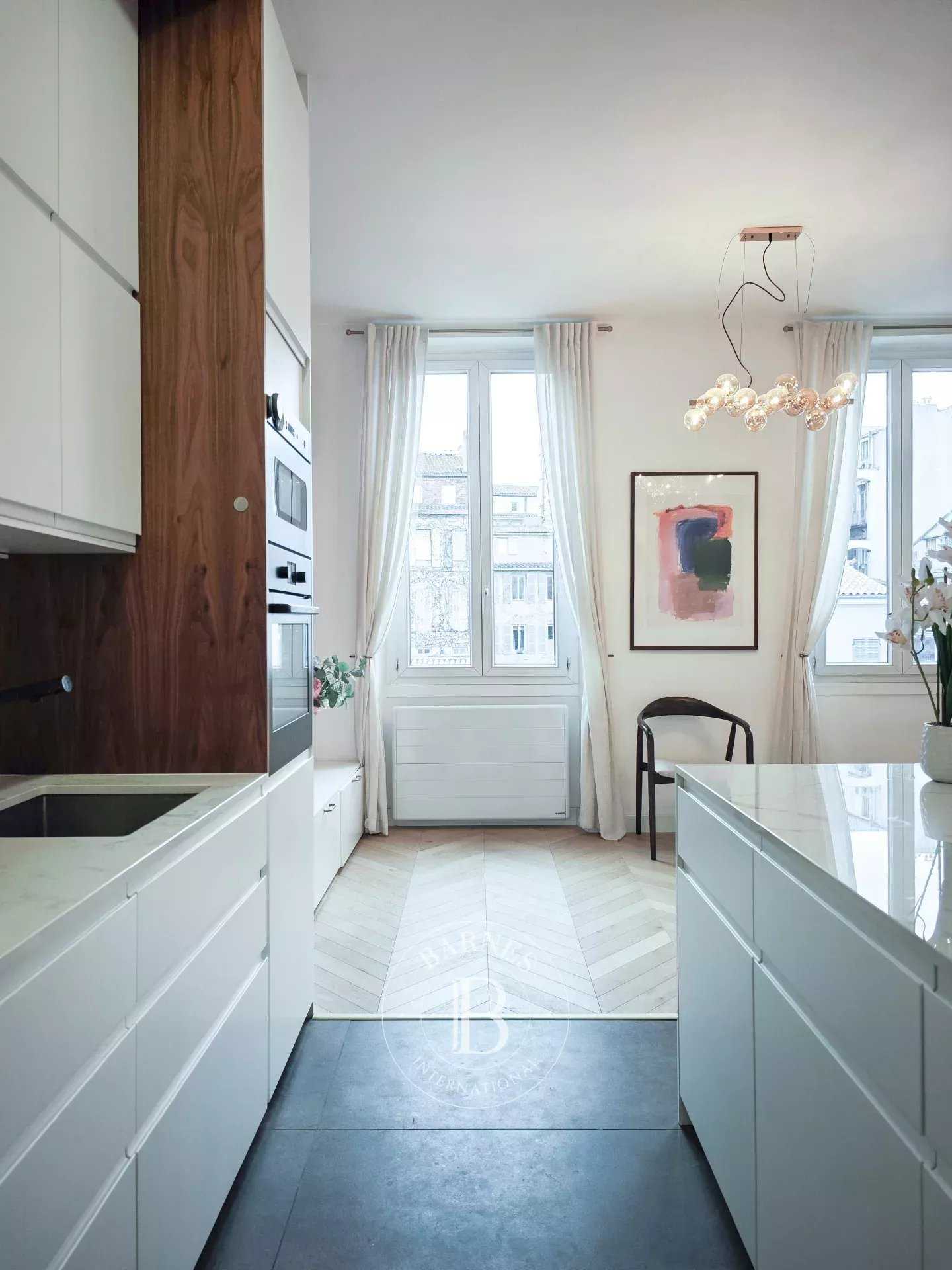 Marseille  - Appartement 4 Pi&egrave;ces 3 Chambres