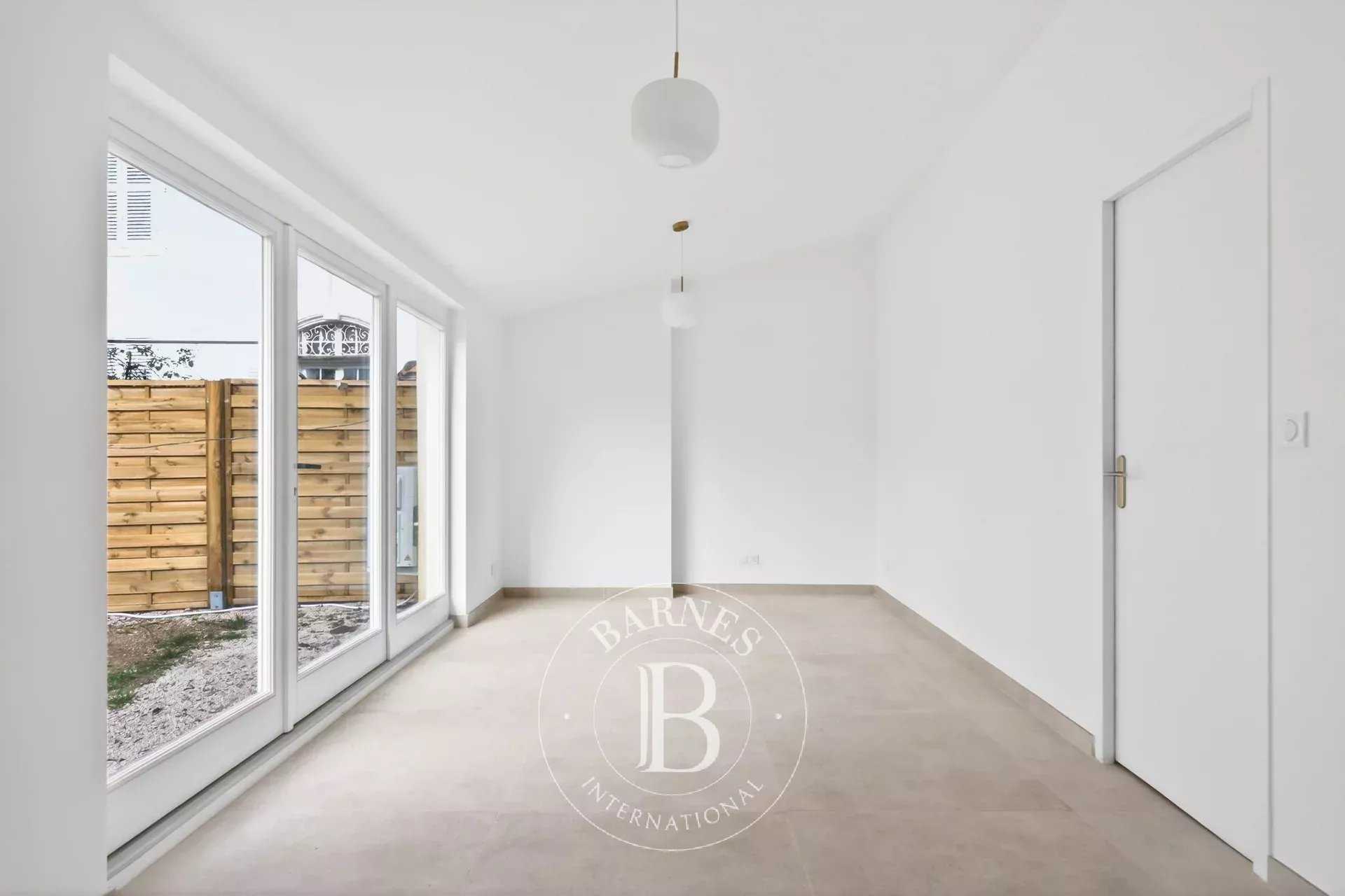 Marseille  - Maison 3 Pi&egrave;ces 2 Chambres