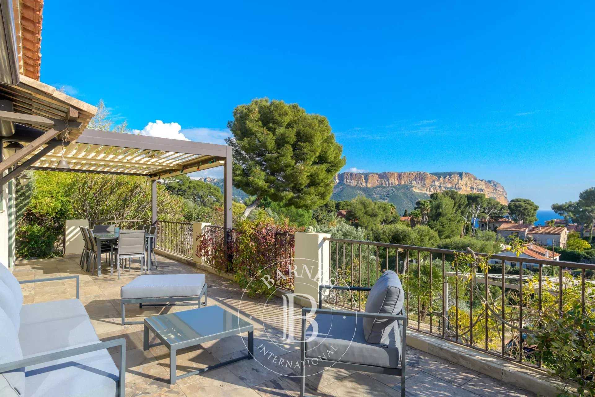 Cassis  - Villa 6 Bedrooms