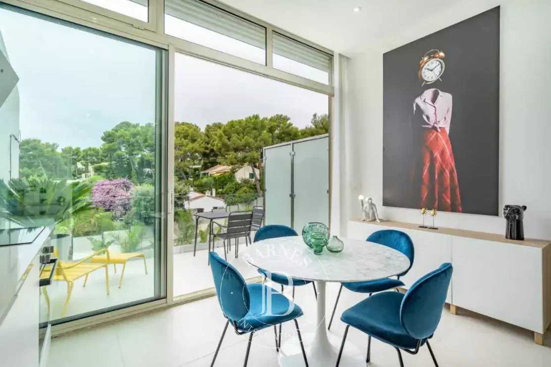 Cassis  - Maison 9 Pièces