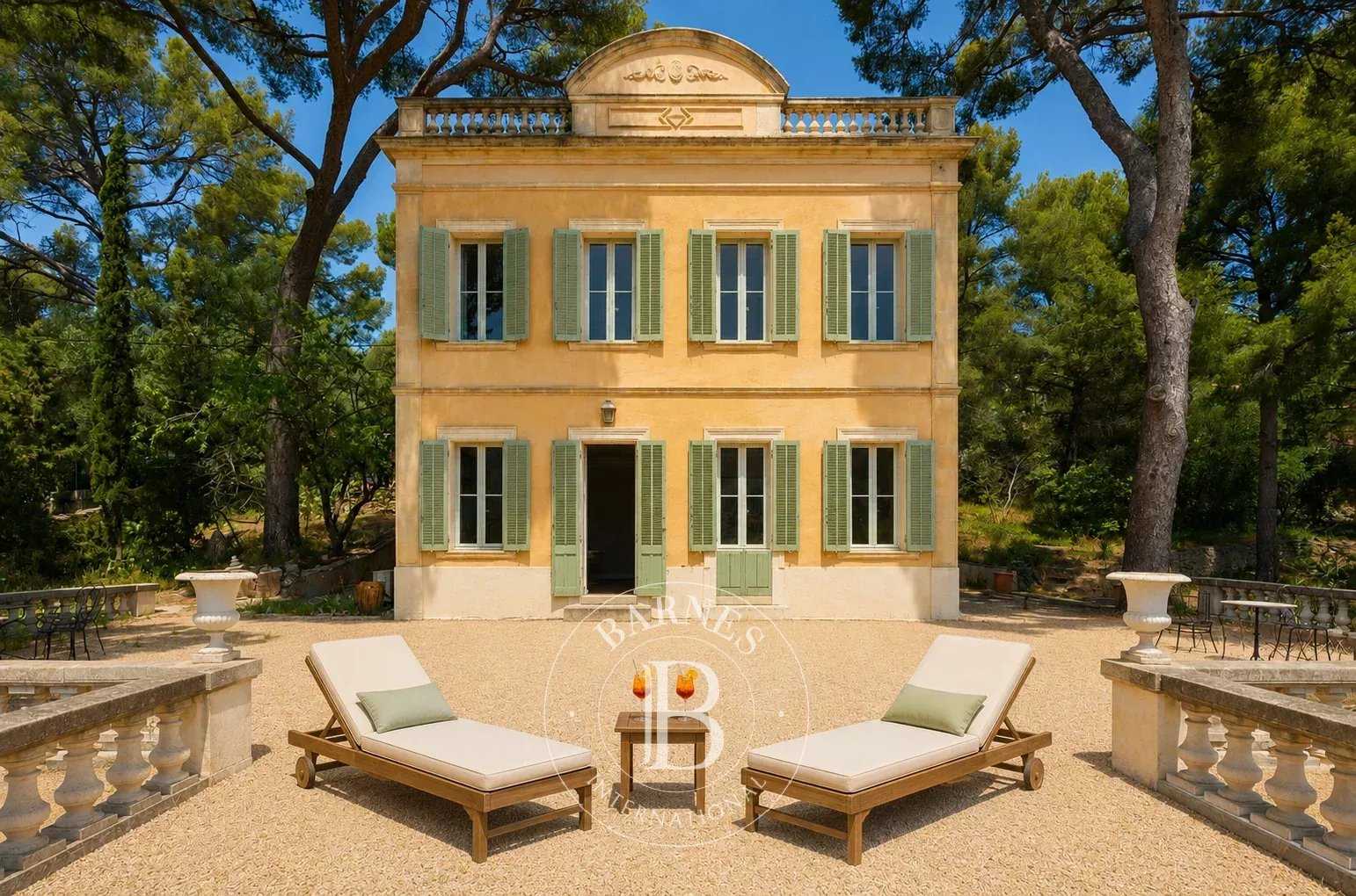 Cassis  - Bastide 7 Pi&egrave;ces 5 Chambres