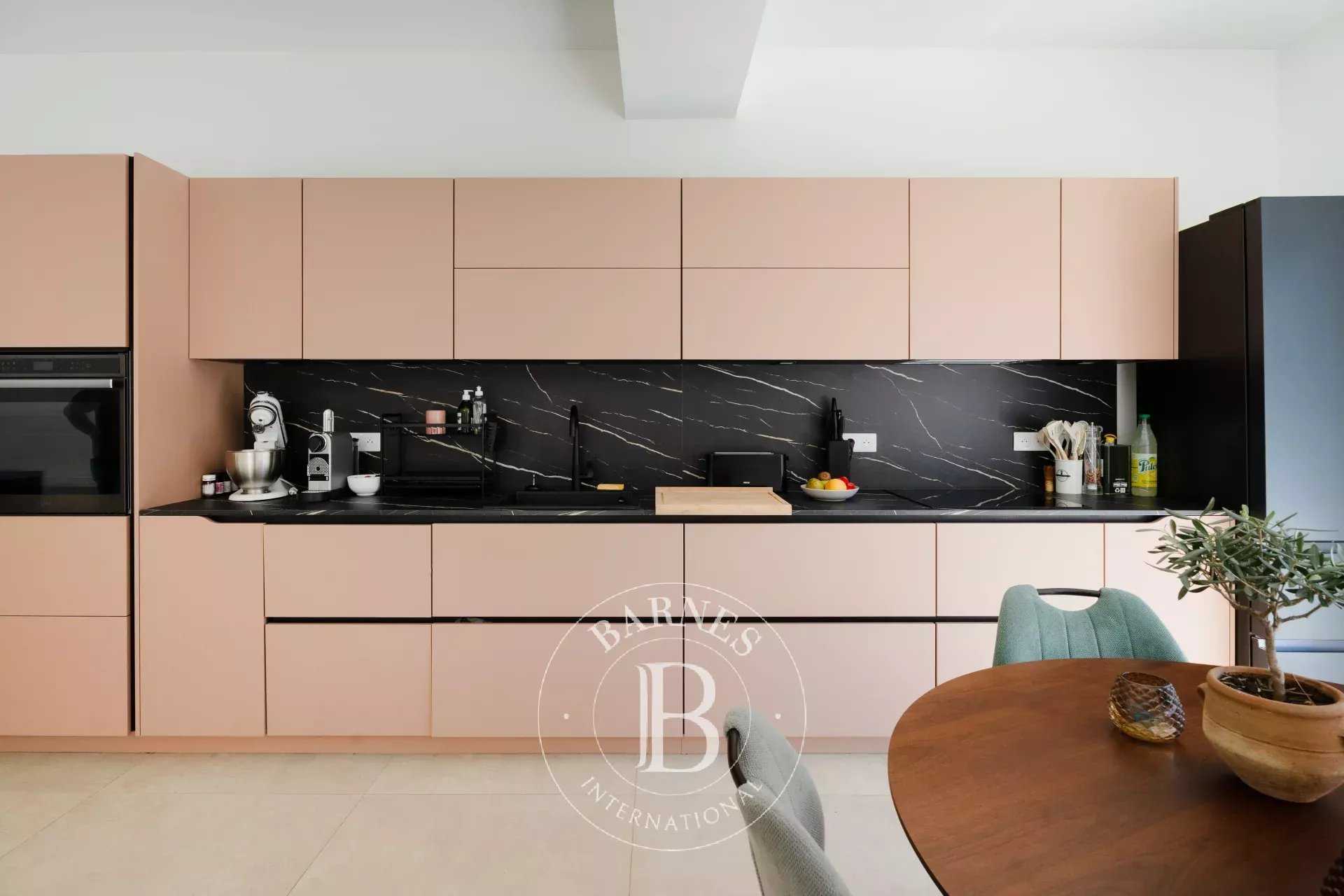 Cabriès  - Maison 7 Pi&egrave;ces 5 Chambres