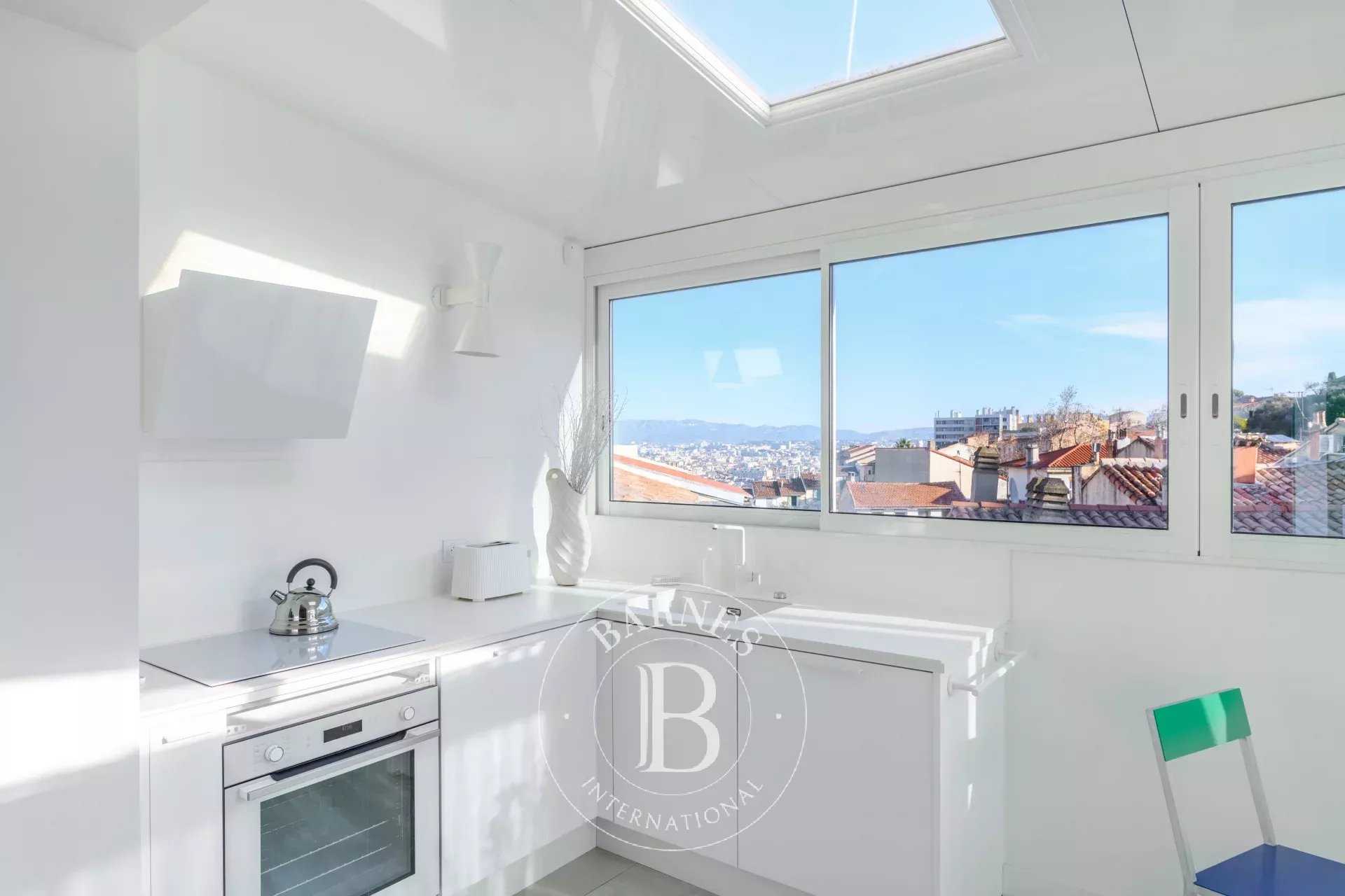 Marseille  - Appartement 4 Pi&egrave;ces 3 Chambres