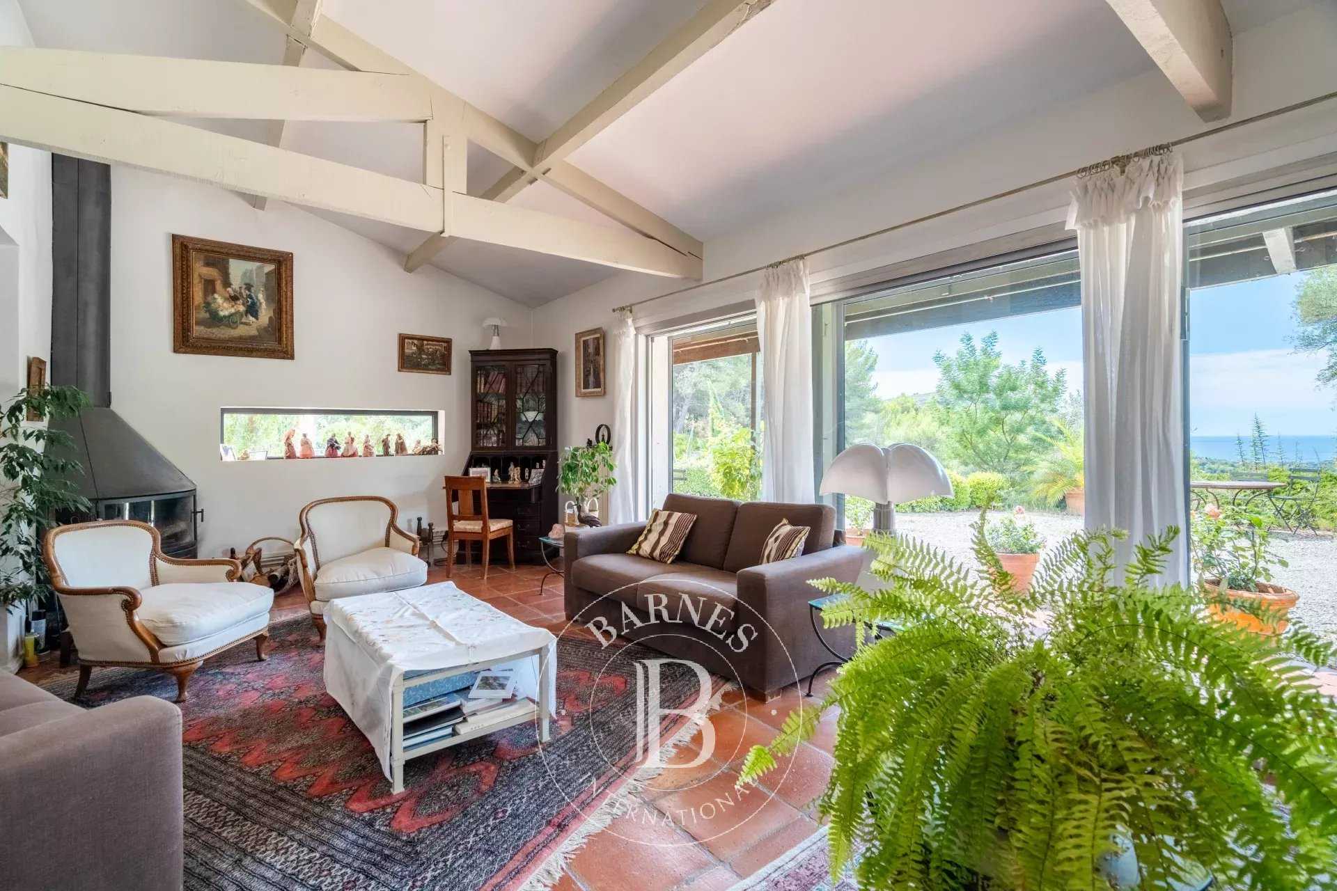 Cassis  - House 4 Bedrooms
