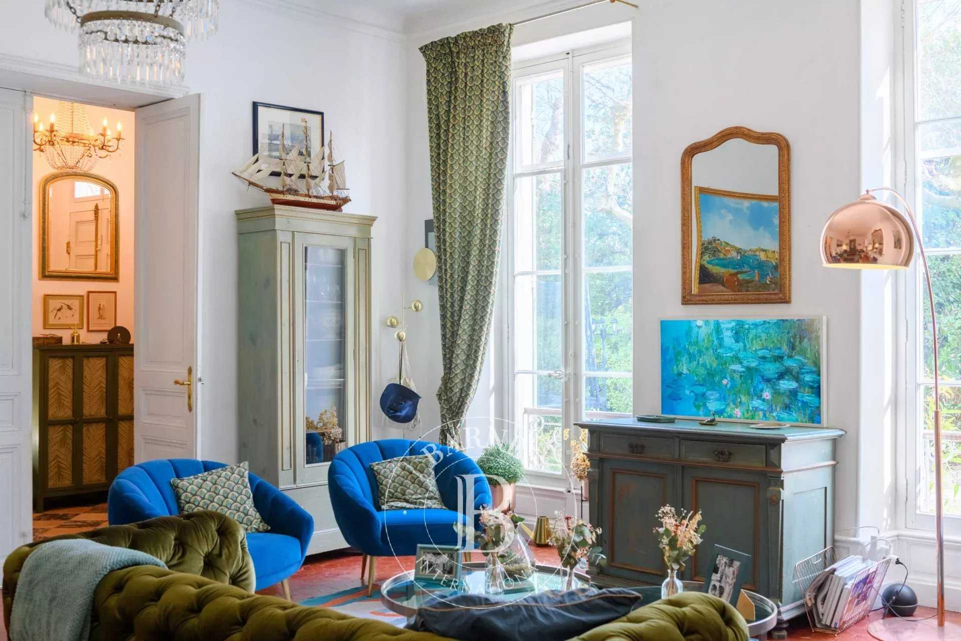 Marseille  - House 6 Bedrooms