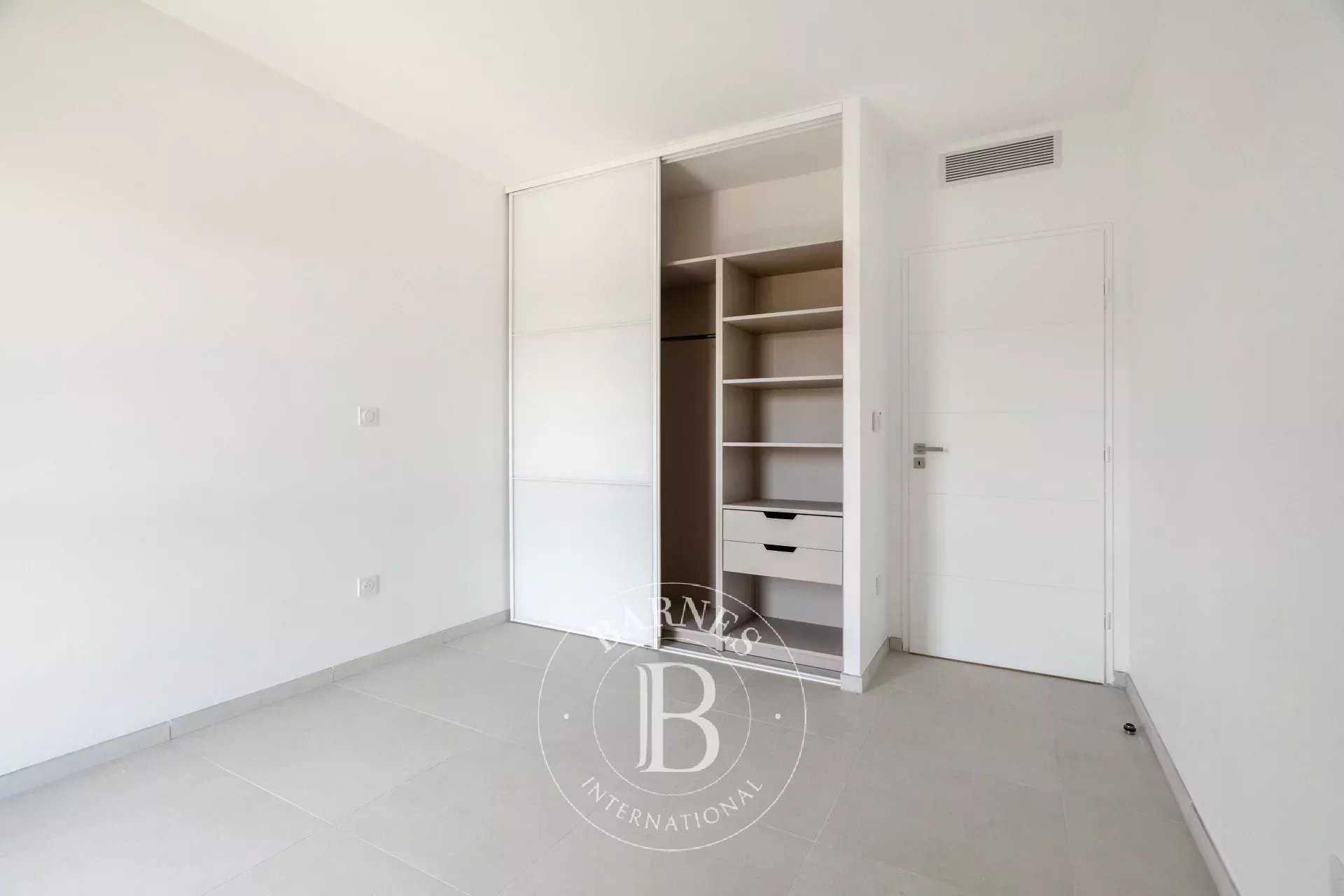 Marseille  - Apartment 3 Bedrooms