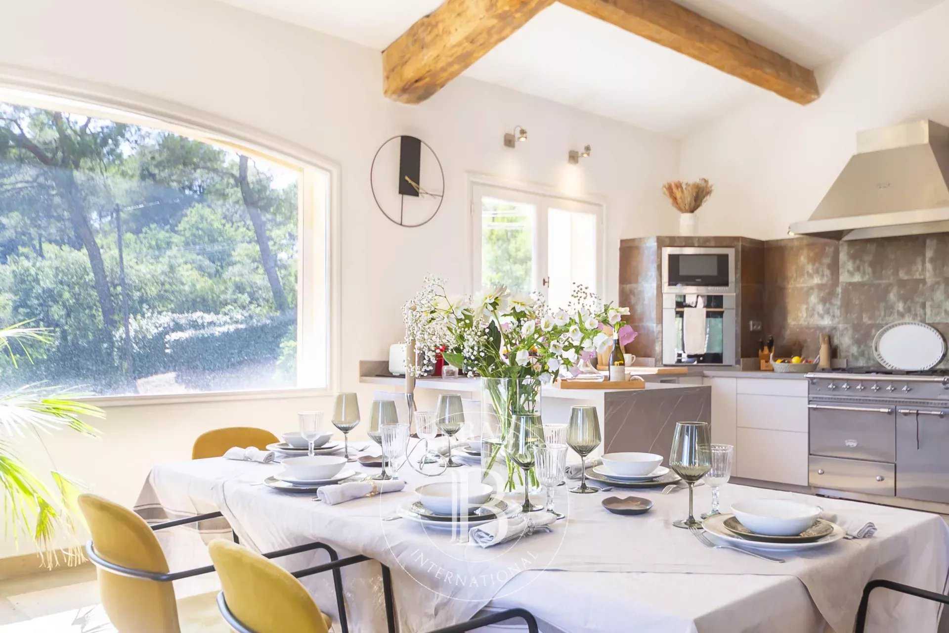 Le Tholonet  - Maison 5 Pièces 4 Chambres