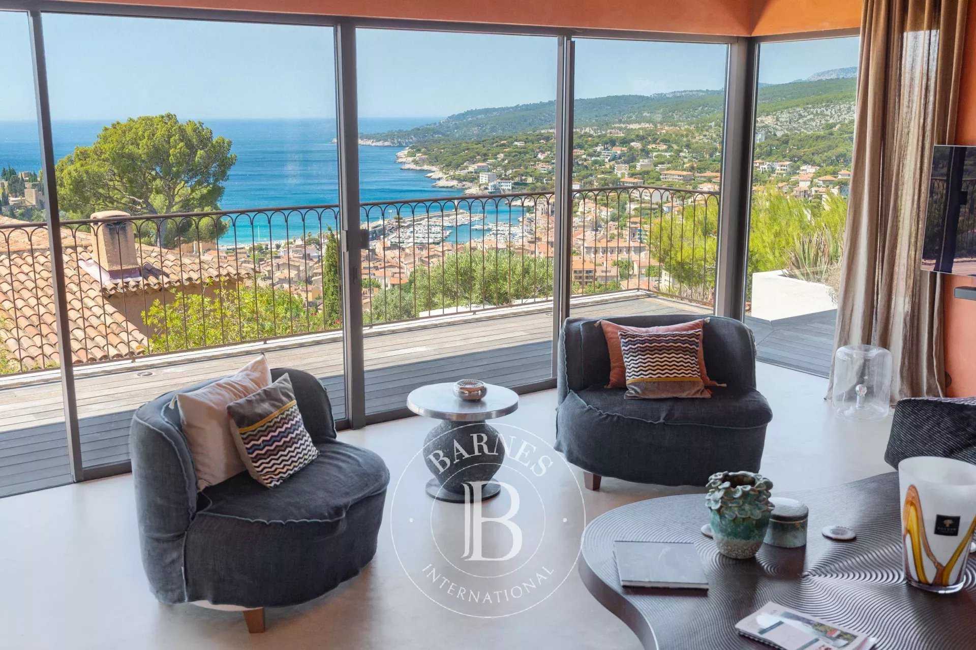 Cassis  - Maison 6 Pièces 4 Chambres