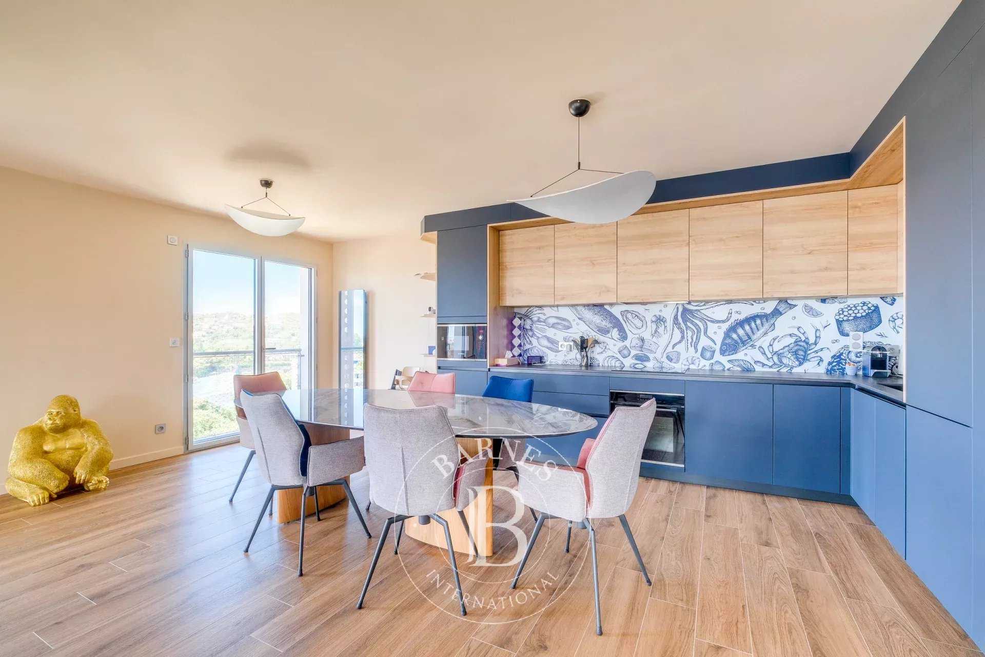Marseille  - Apartment 3 Bedrooms