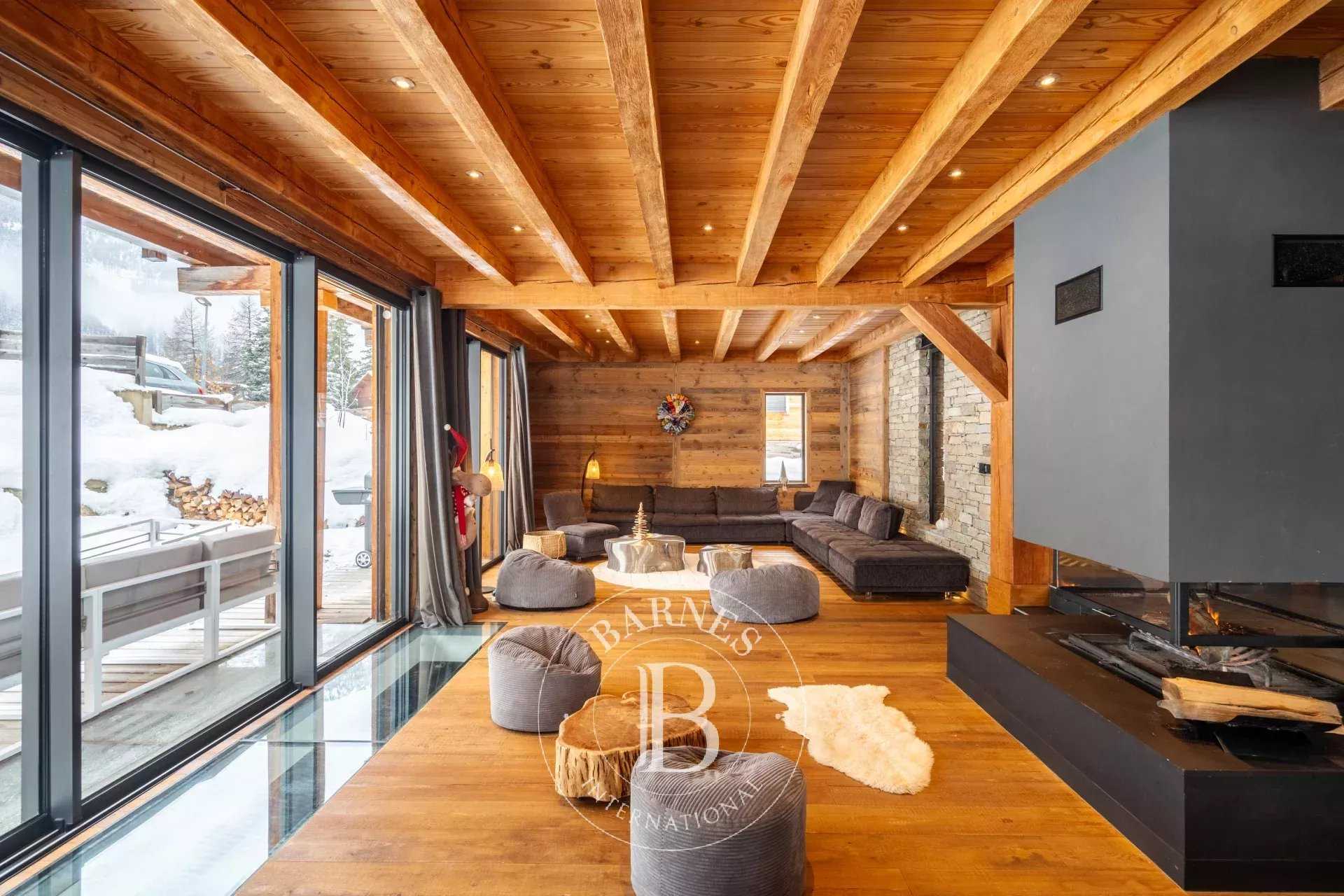 La Salle-les-Alpes  - Chalet 12 Pi&egrave;ces 8 Chambres