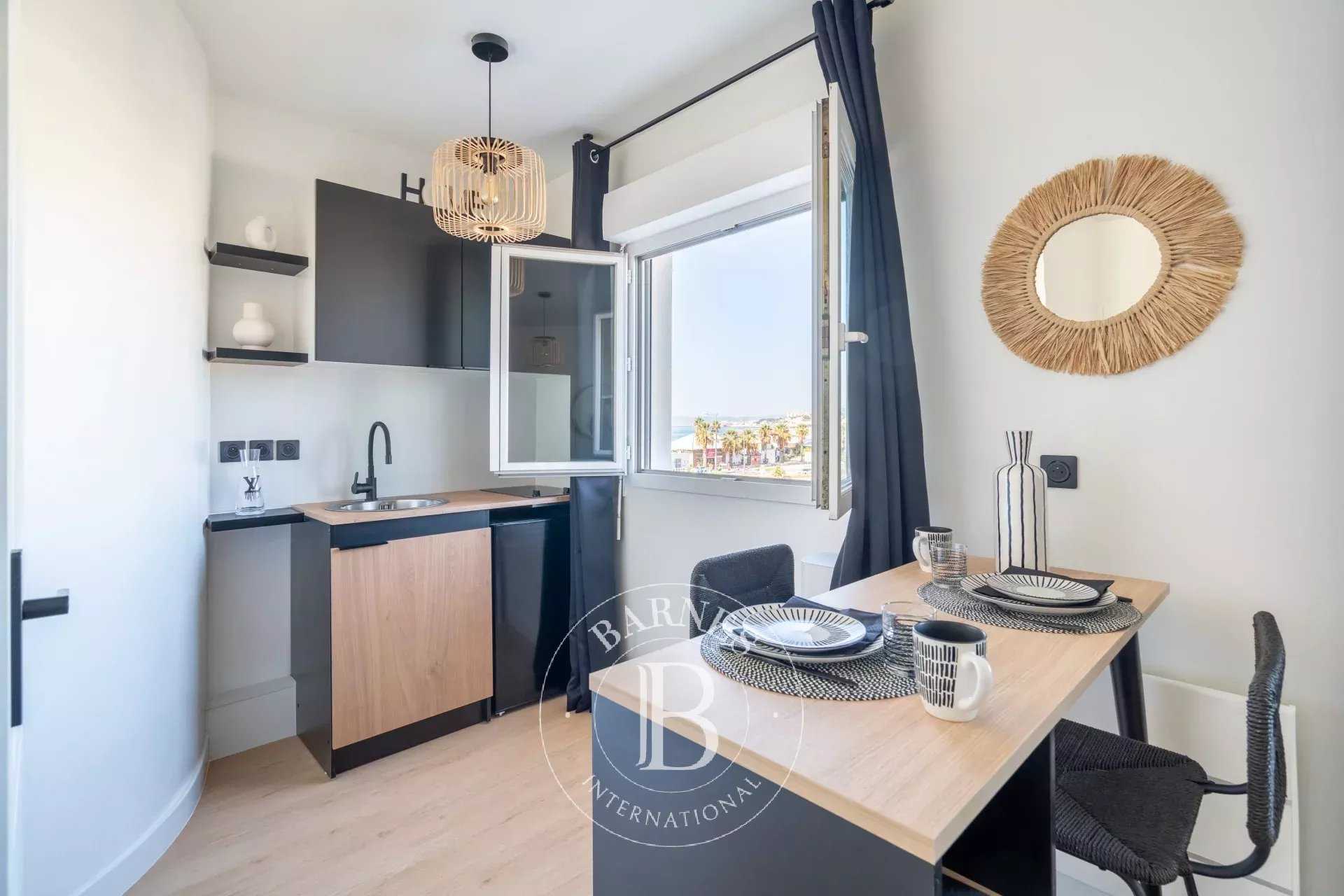 Marseille  - Appartement 1 Pi&egrave;ce, 1 Chambre
