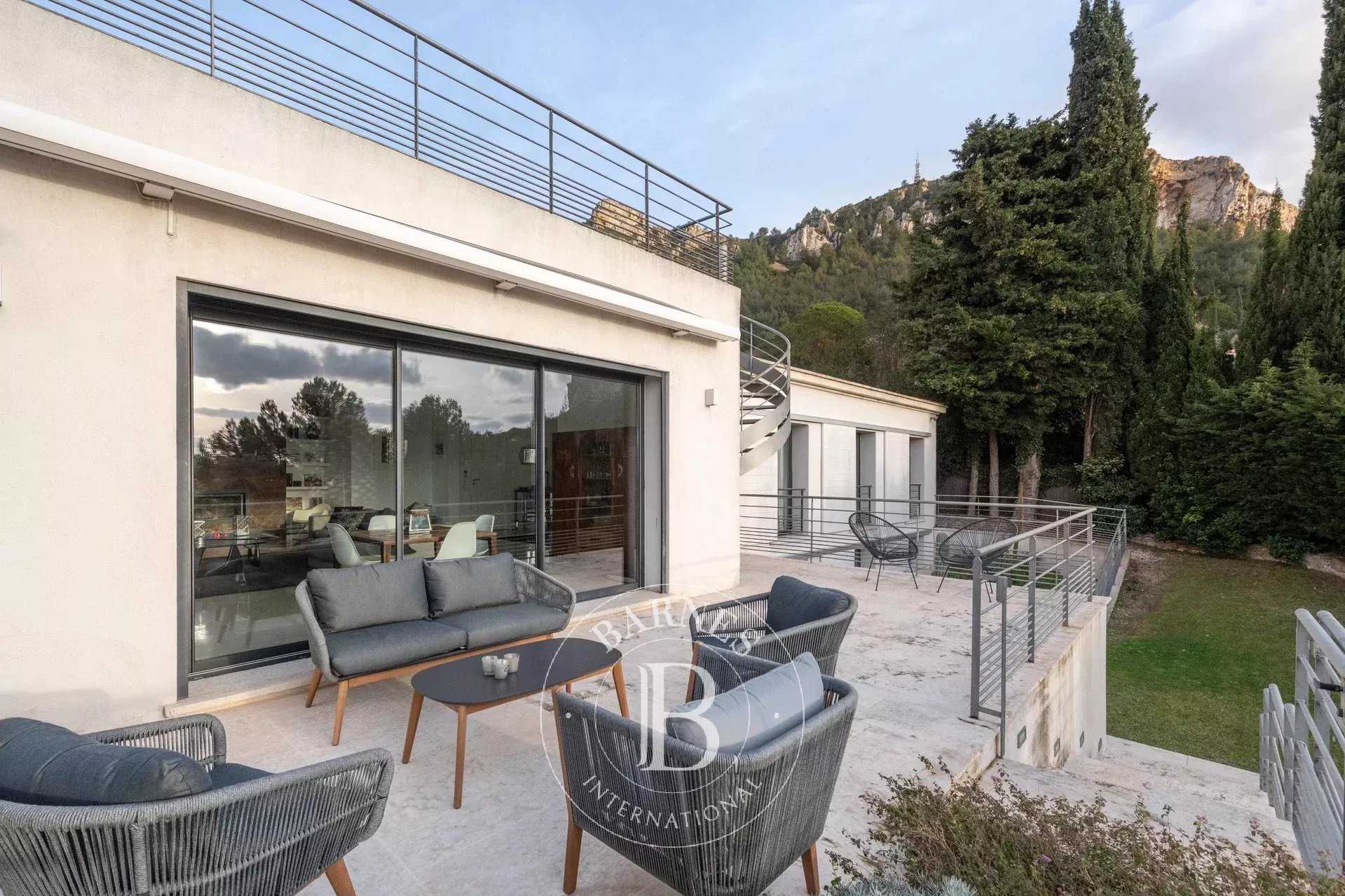 Cassis  - Villa 7 Bedrooms