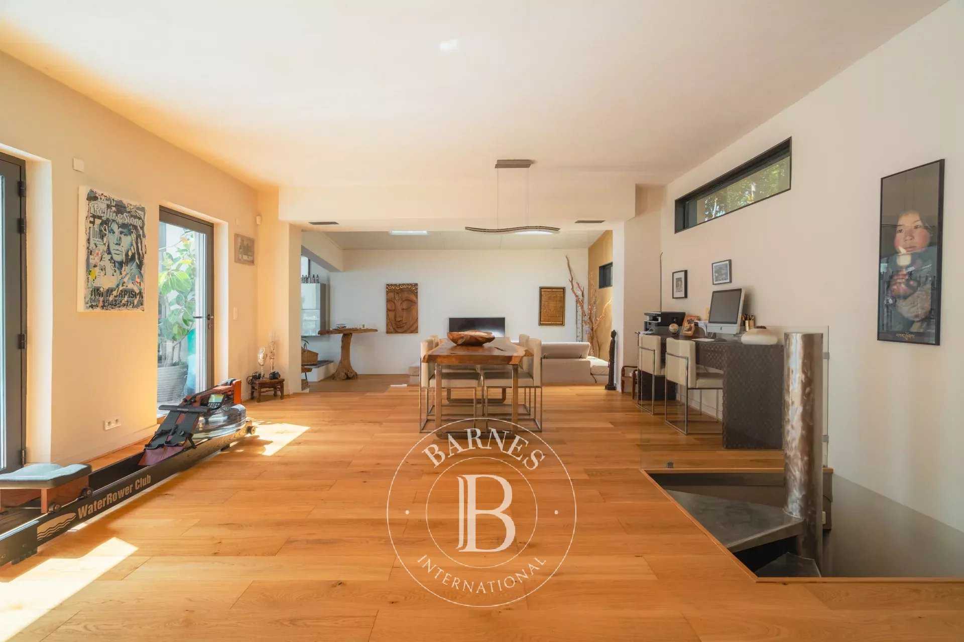 Cassis  - Maison 7 Pi&egrave;ces 3 Chambres