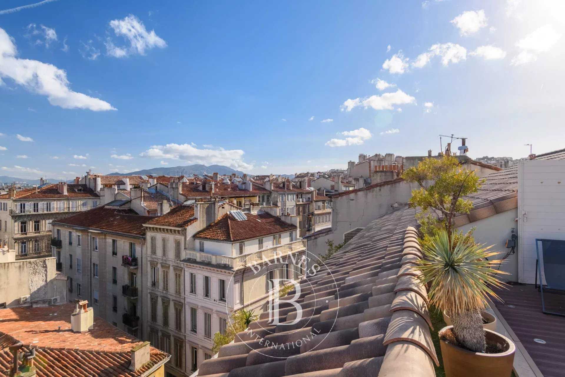 Marseille  - Appartement 6 Pi&egrave;ces 3 Chambres