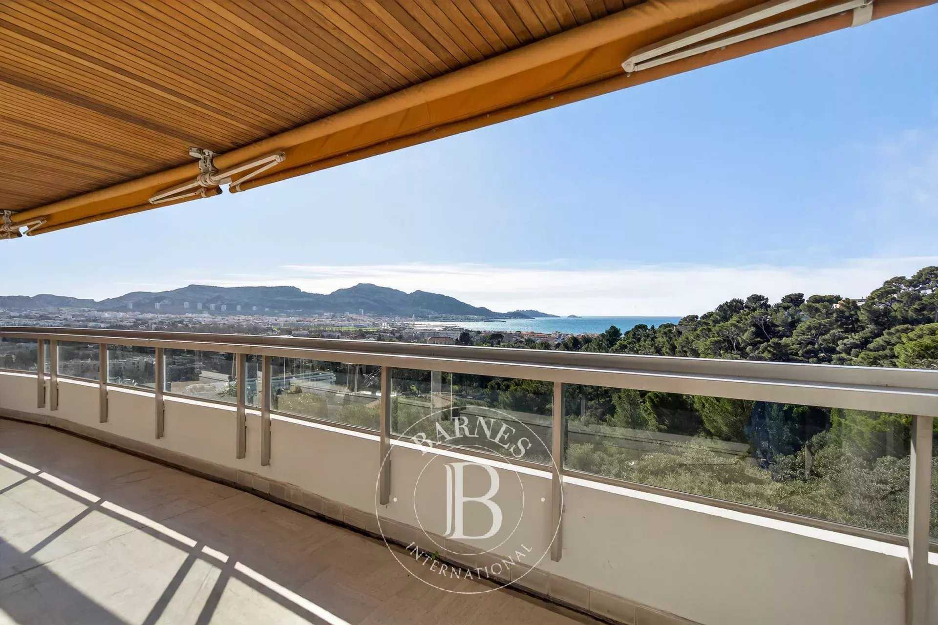 Marseille  - Apartment 2 Bedrooms