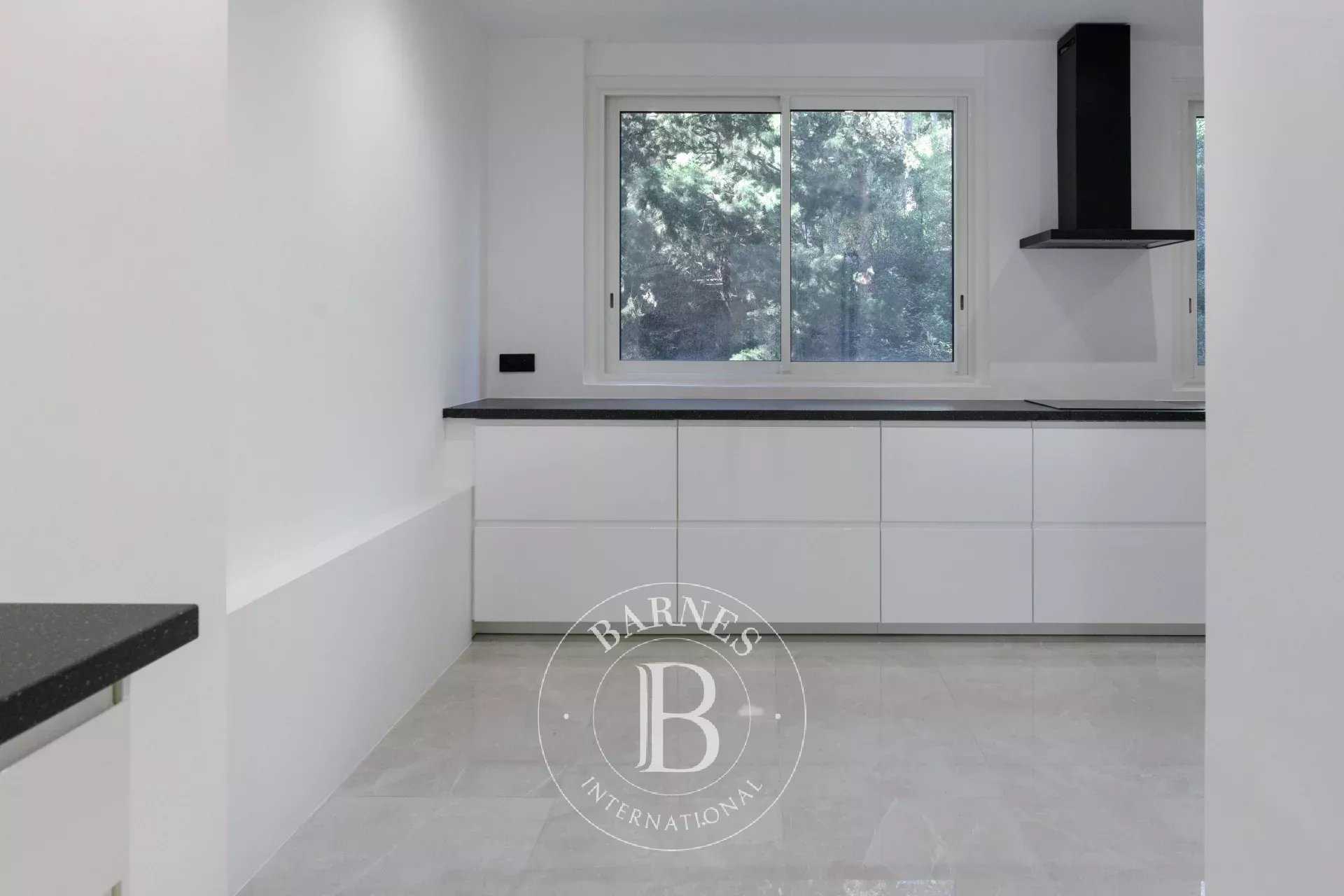 Marseille  - Appartement 6 Pièces 3 Chambres