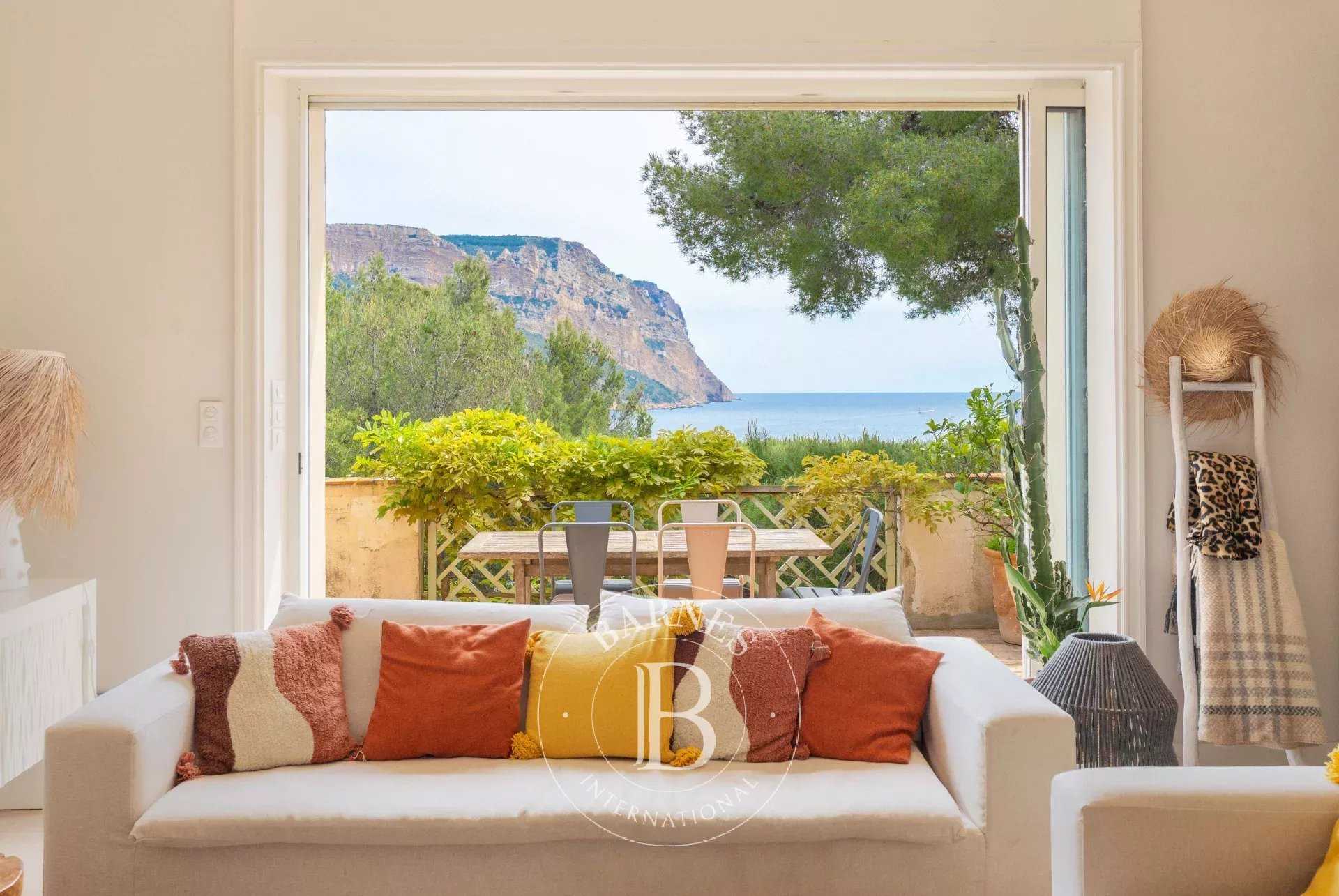 Cassis  - Maison 8 Pi&egrave;ces 6 Chambres