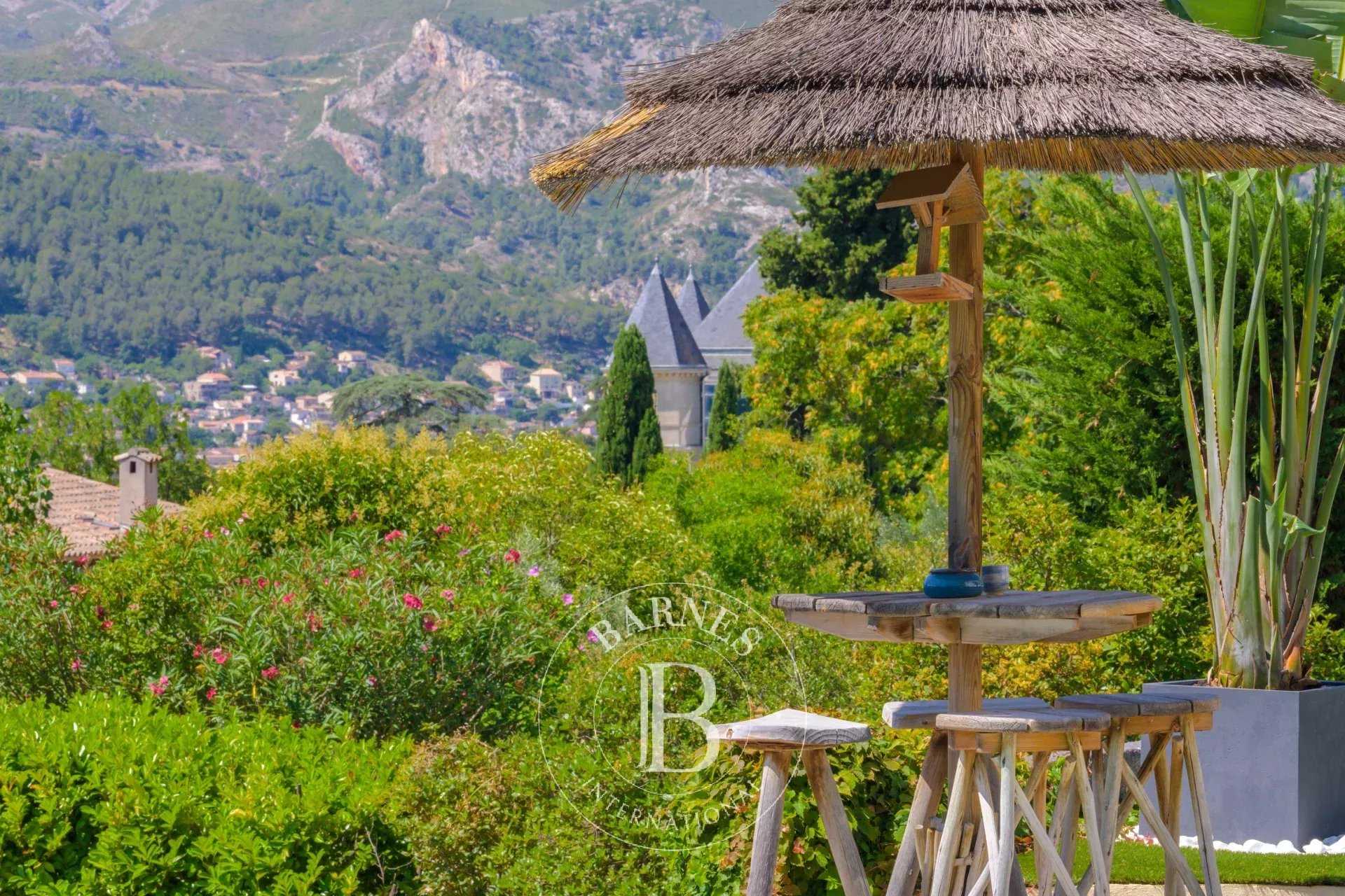Marseille  - Villa 4 Bedrooms