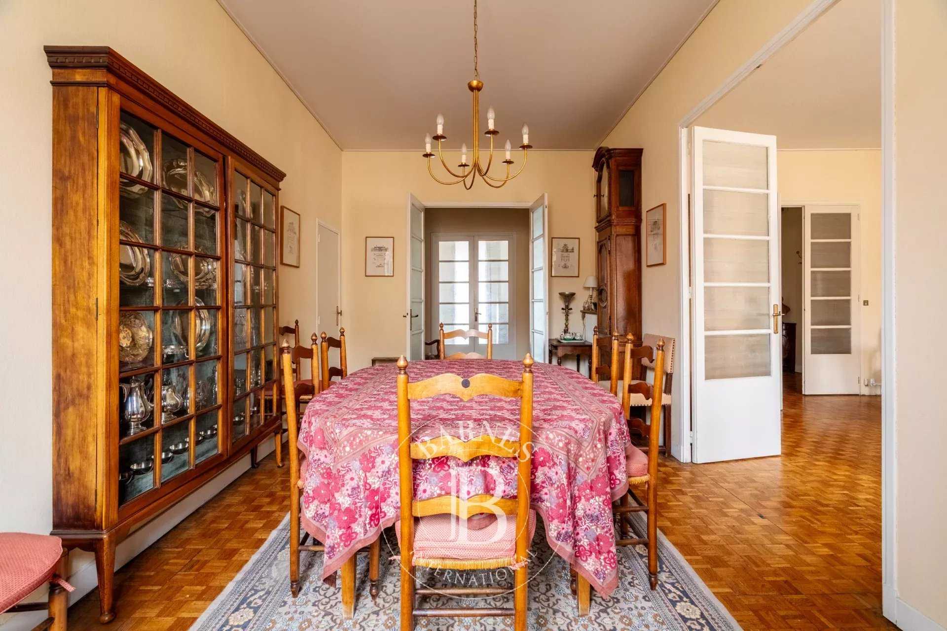 Marseille  - Appartement 4 Pièces 2 Chambres