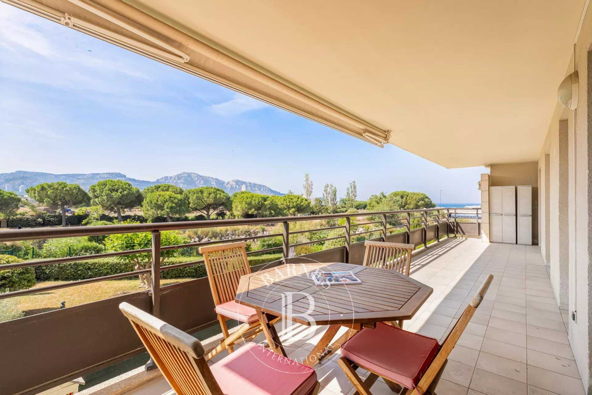 Marseille  - Apartment 2 Bedrooms