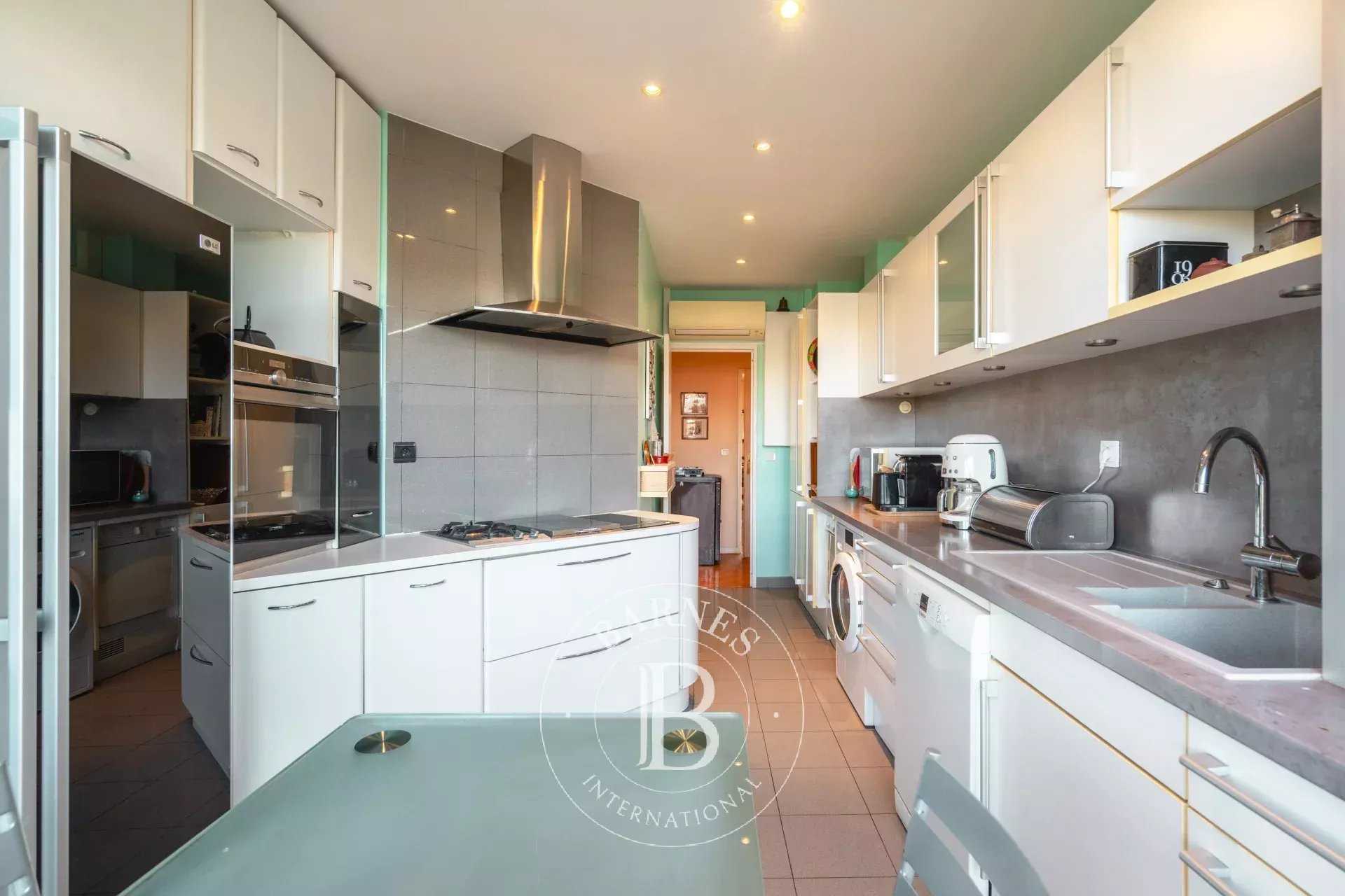 Marseille  - Apartment 4 Bedrooms