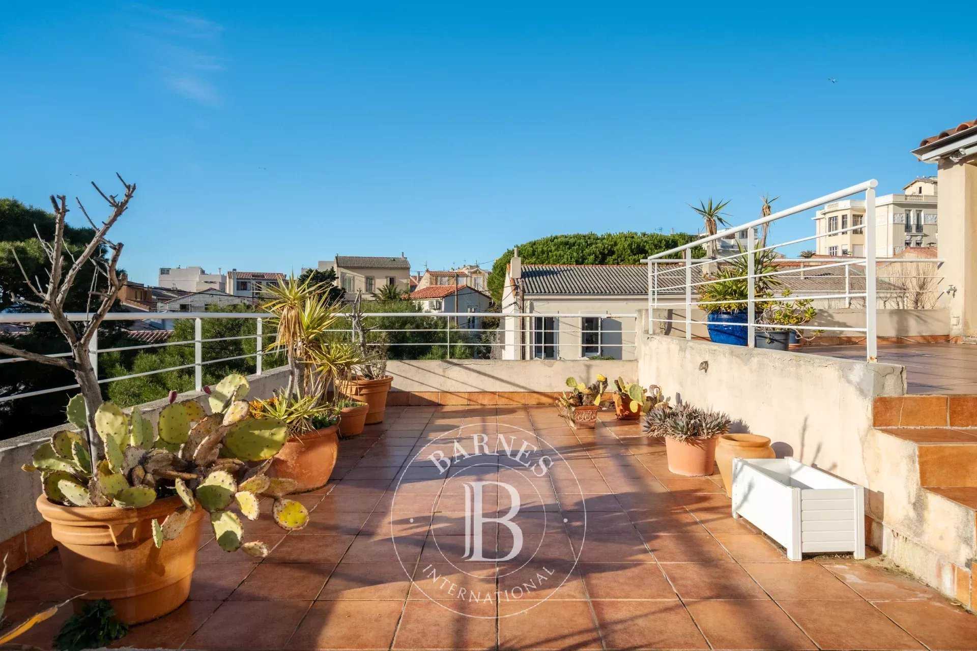 Marseille  - Apartment 3 Bedrooms