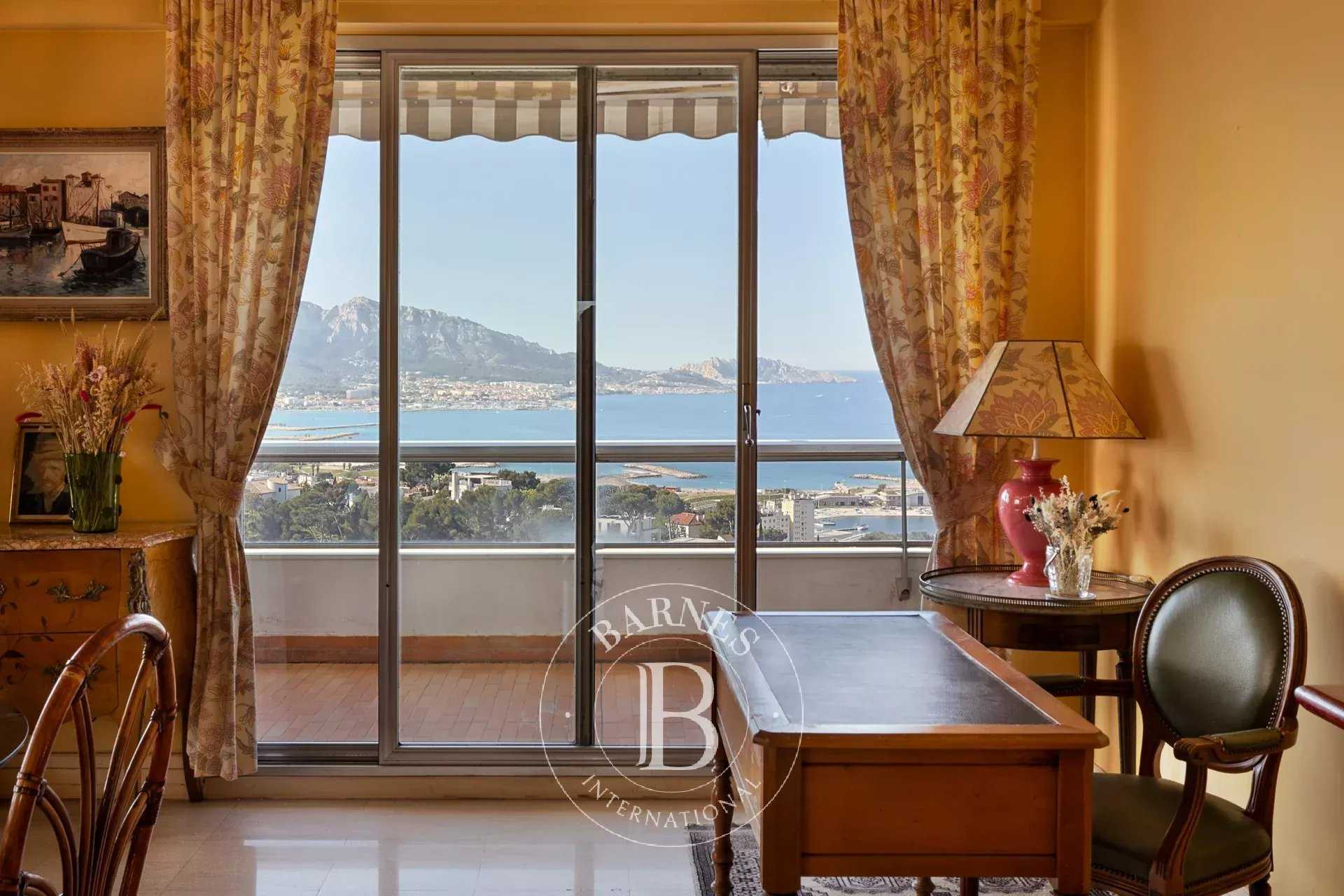 Marseille  - Apartment 2 Bedrooms