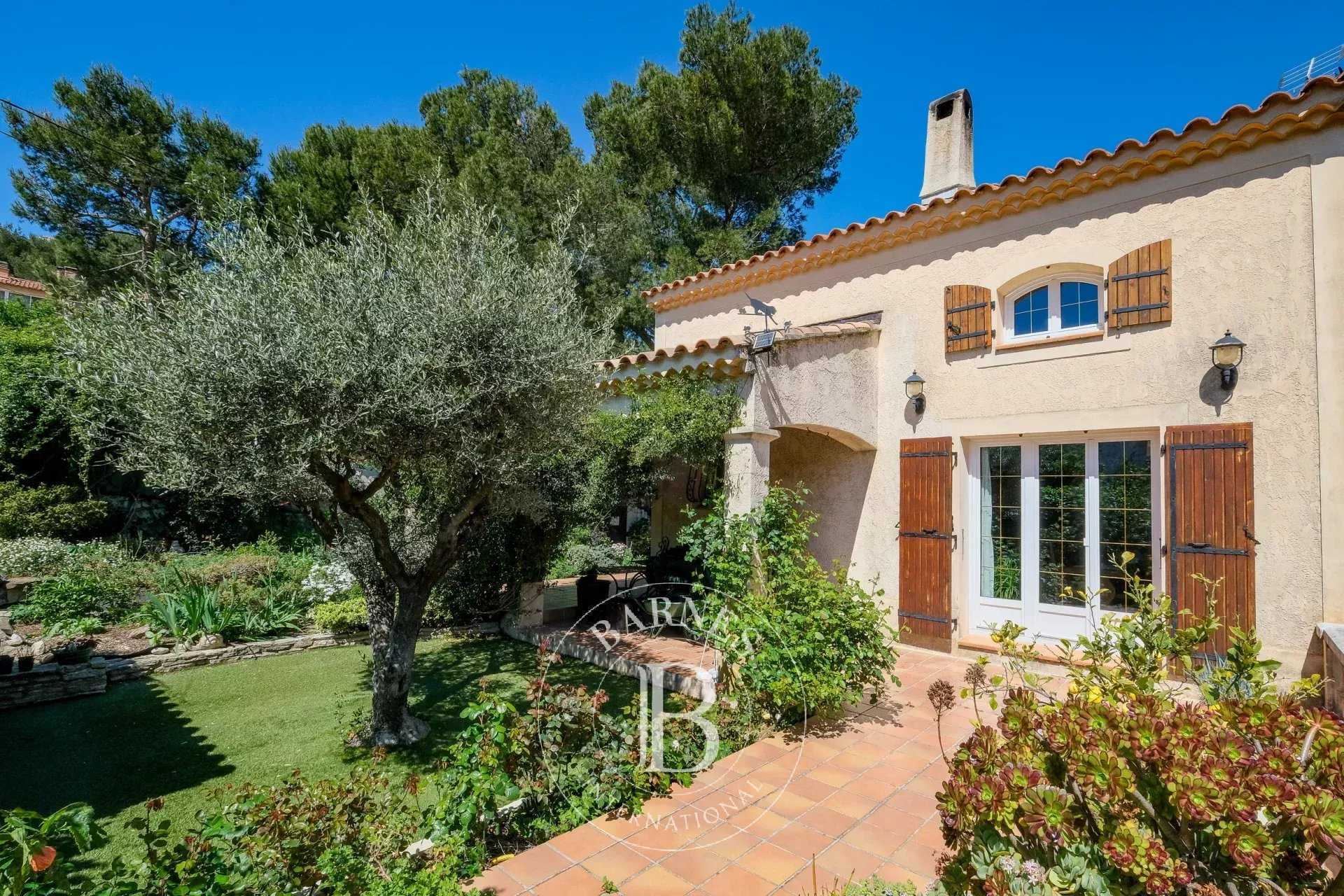 Maison Marseille 13009  -  ref 85856459 (picture 1)